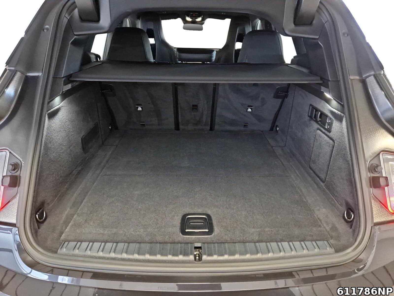 Fahrzeugabbildung BMW iX xDrive40