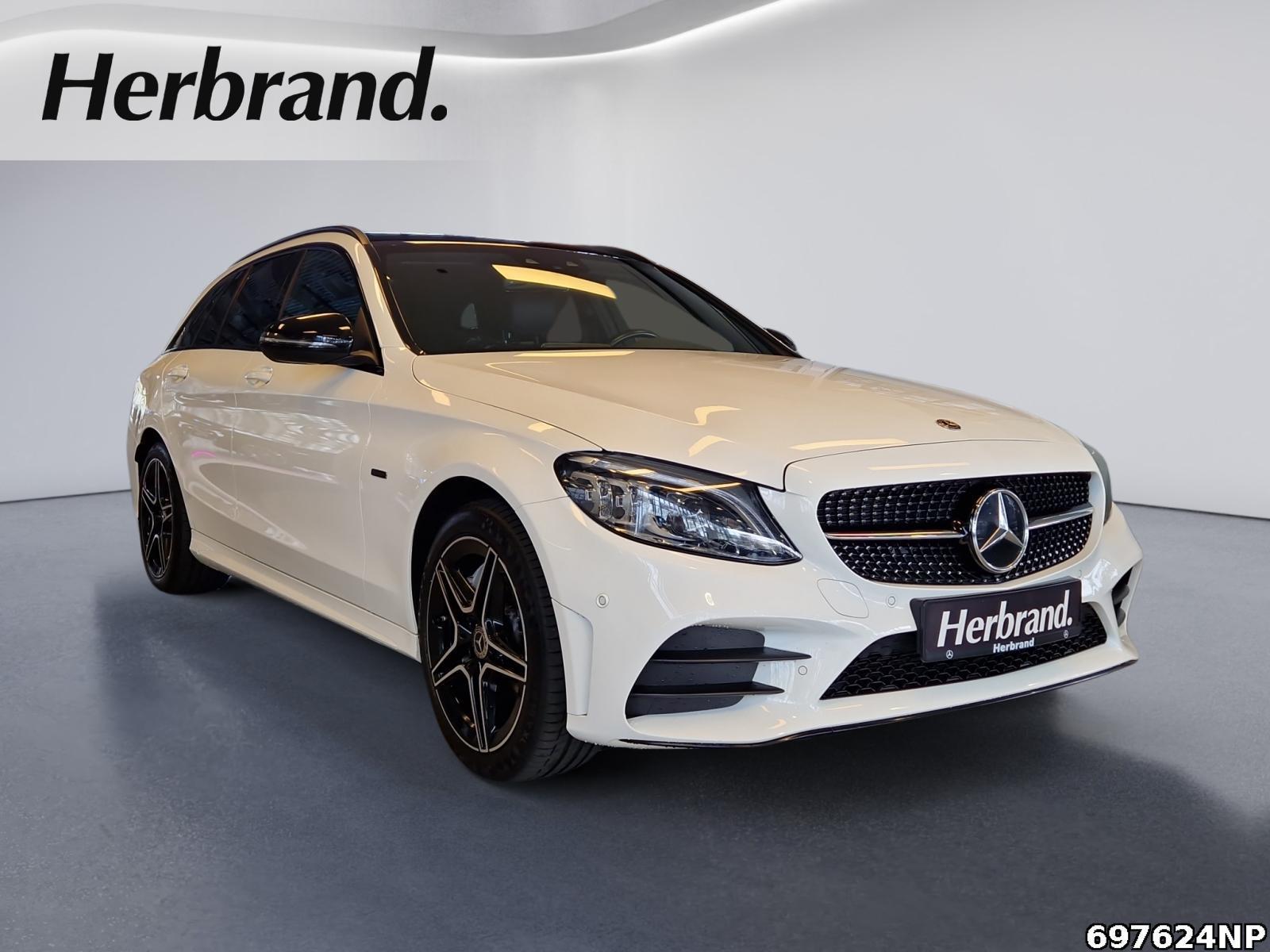 Fahrzeugabbildung Mercedes-Benz C 300 e T AMG Night Pano Multibeam Distronic