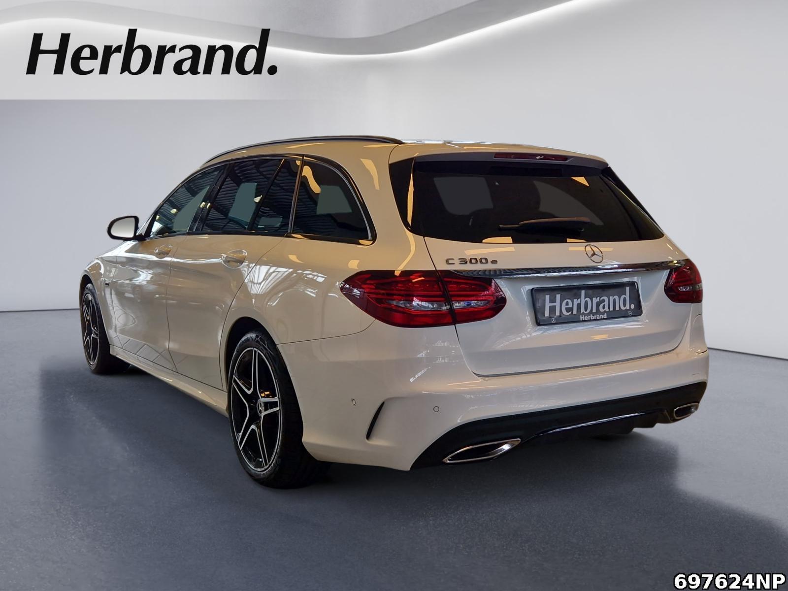 Fahrzeugabbildung Mercedes-Benz C 300 e T AMG Night Pano Multibeam Distronic