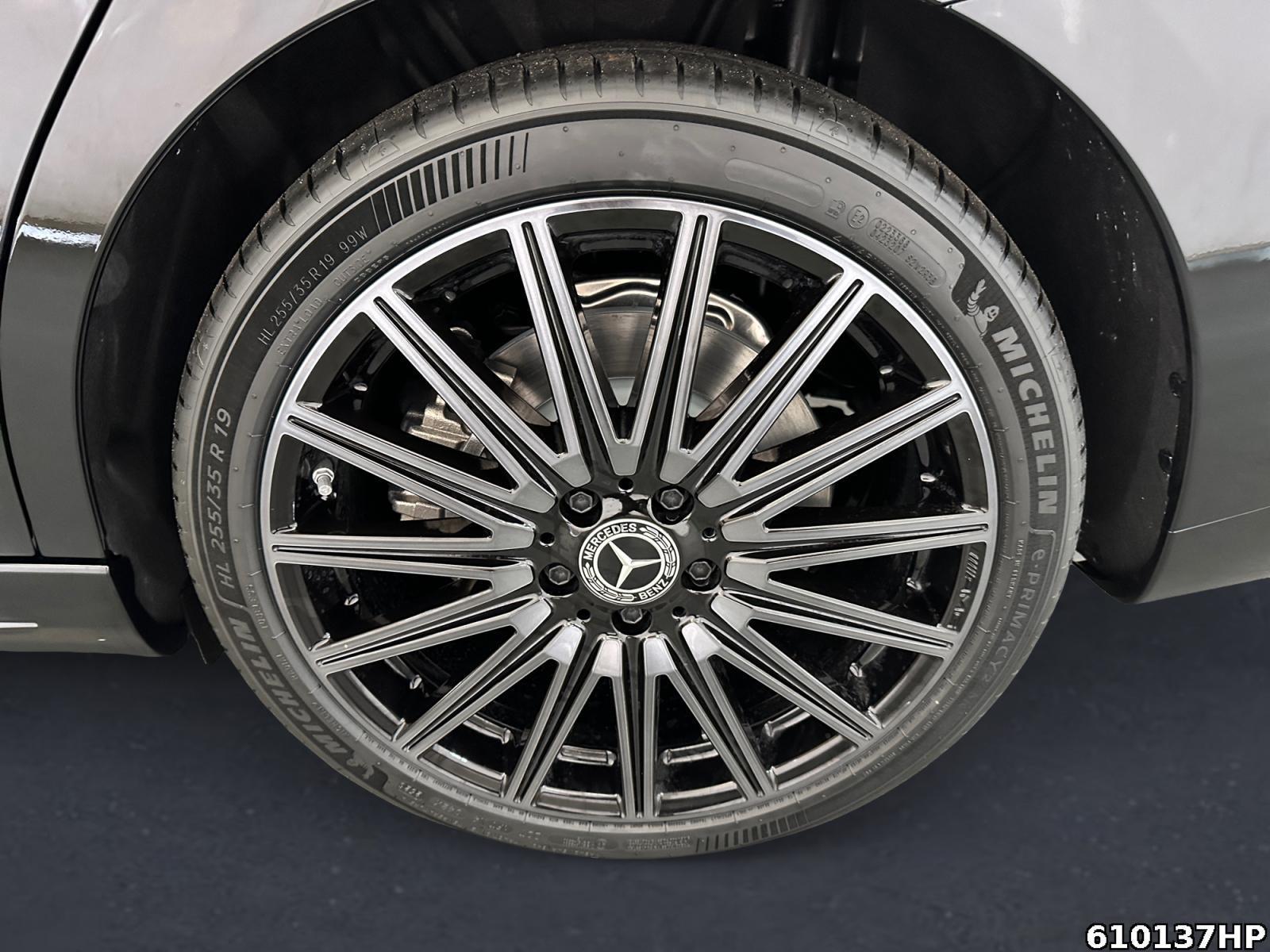 Fahrzeugabbildung Mercedes-Benz CLA 250 Shooting Brake +AMG-LINE+AHK+BURMESTER+NIGHT+