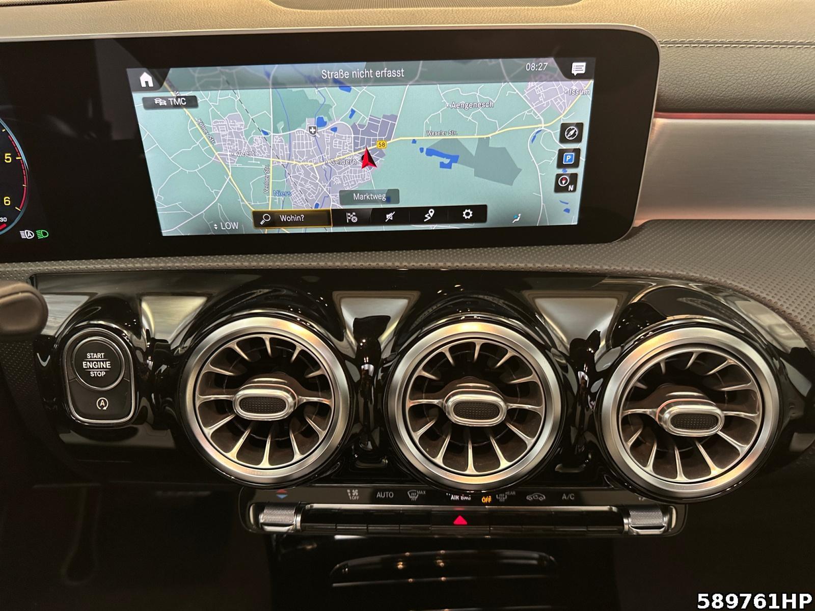 Fahrzeugabbildung Mercedes-Benz CLA 220 Shooting Brake d AMG Pano AHK Head-up