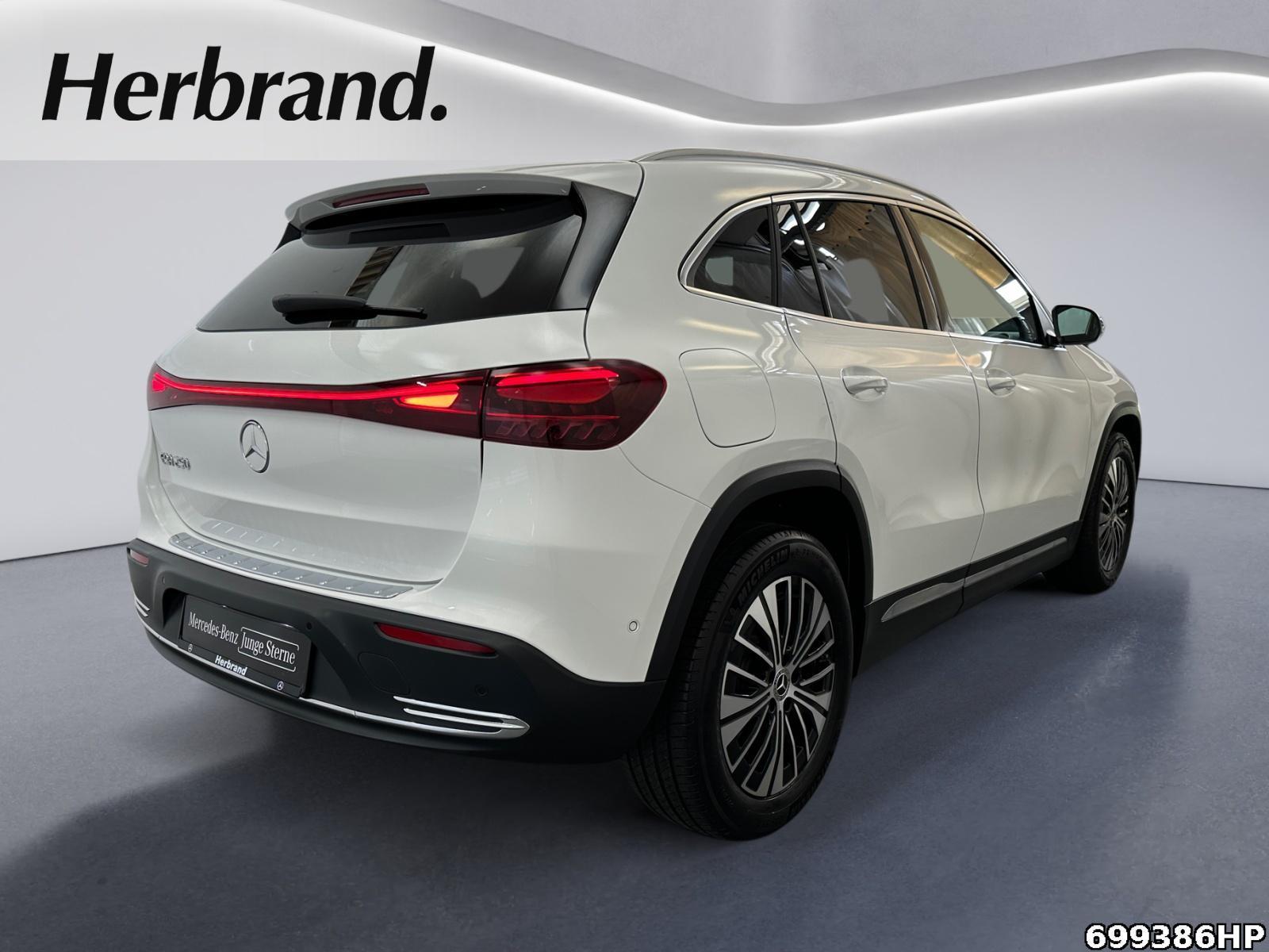 Fahrzeugabbildung Mercedes-Benz EQA Progressive DISTRONIC Lenkradhzg Kamera