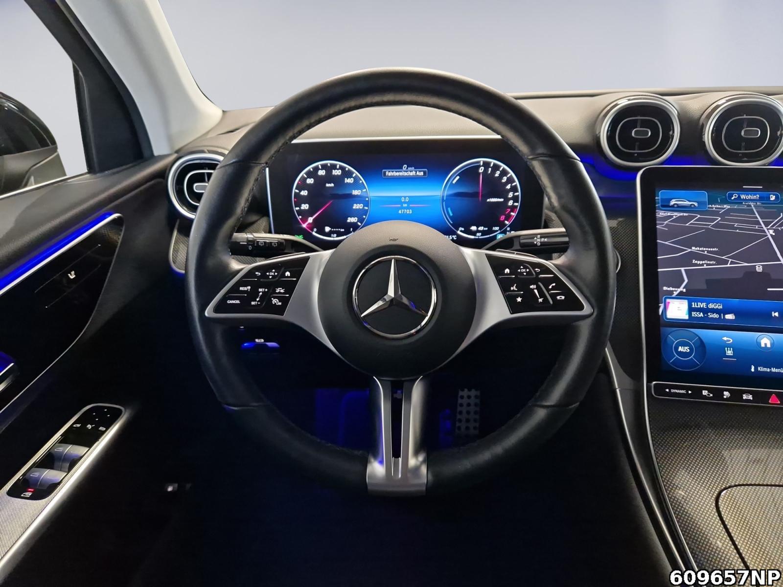 Fahrzeugabbildung Mercedes-Benz GLC 300 e 4M Avantgarde LED Ambiente AHK 360°