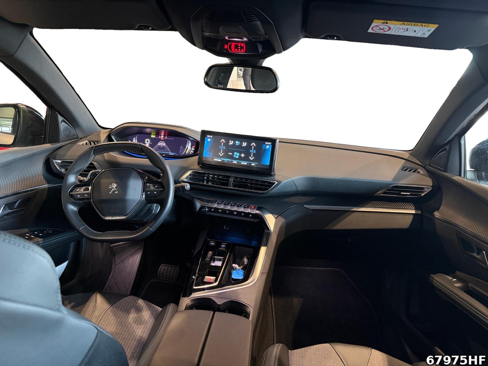 Fahrzeugabbildung Peugeot 5008 Allure +SHZ+NAVI+CARPLAY+LED+TEMPOMAT