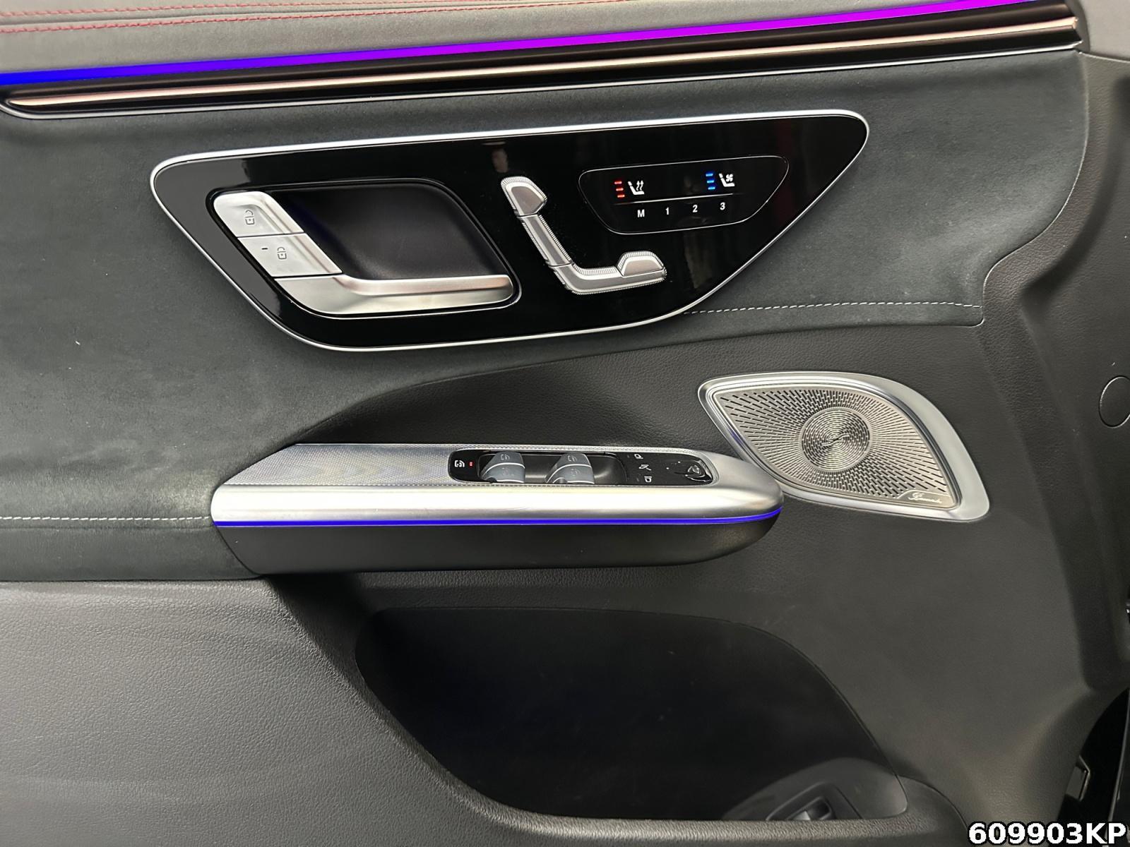 Fahrzeugabbildung Mercedes-Benz EQE SUV AMG 43 4M Premium Plus 360° Head-up 22