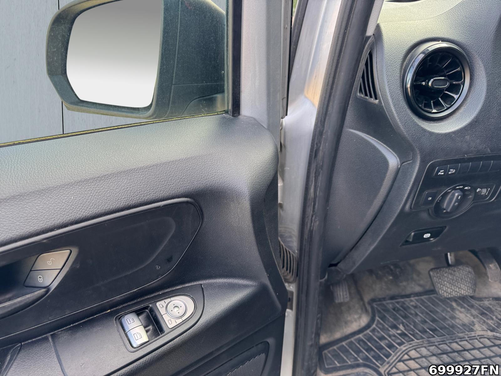 Fahrzeugabbildung Mercedes-Benz Vito 114 CDI 4x4 Mixto Kompakt *Schiebetüre L/R*