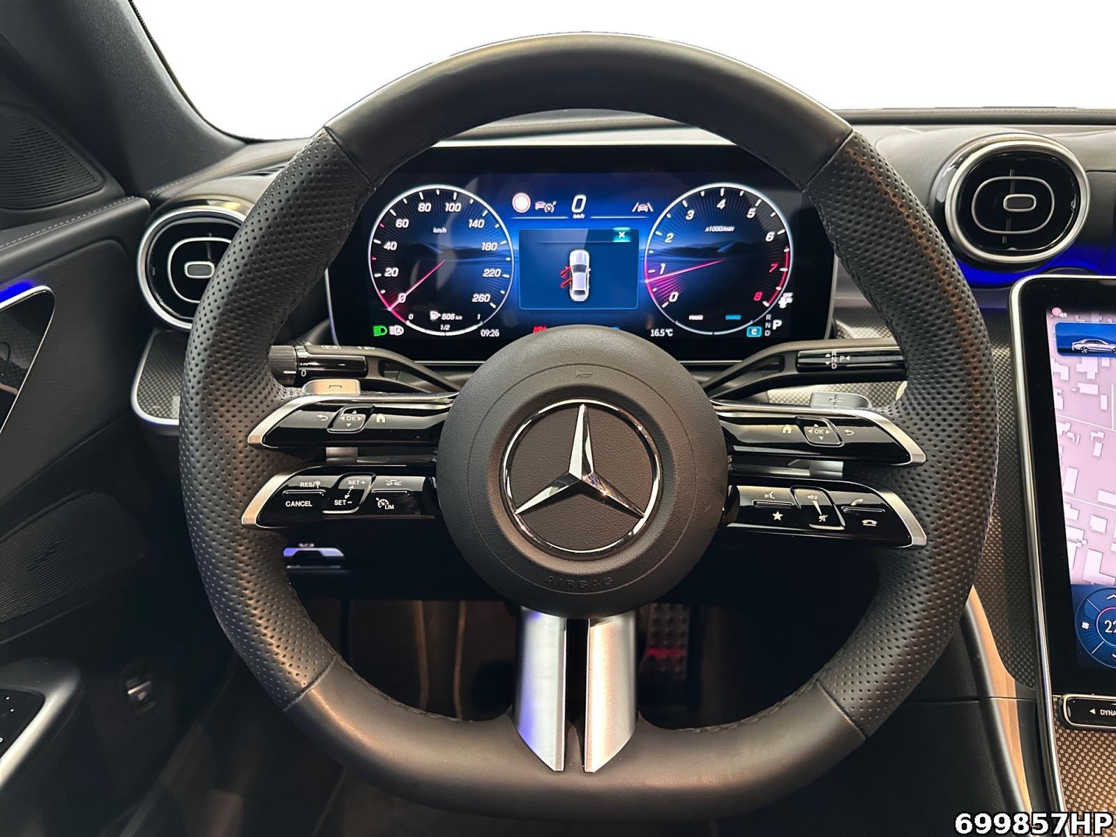 Fahrzeugabbildung Mercedes-Benz C 300 AMG DISTRONIC Kamera AHK Ambiente KEYLESS