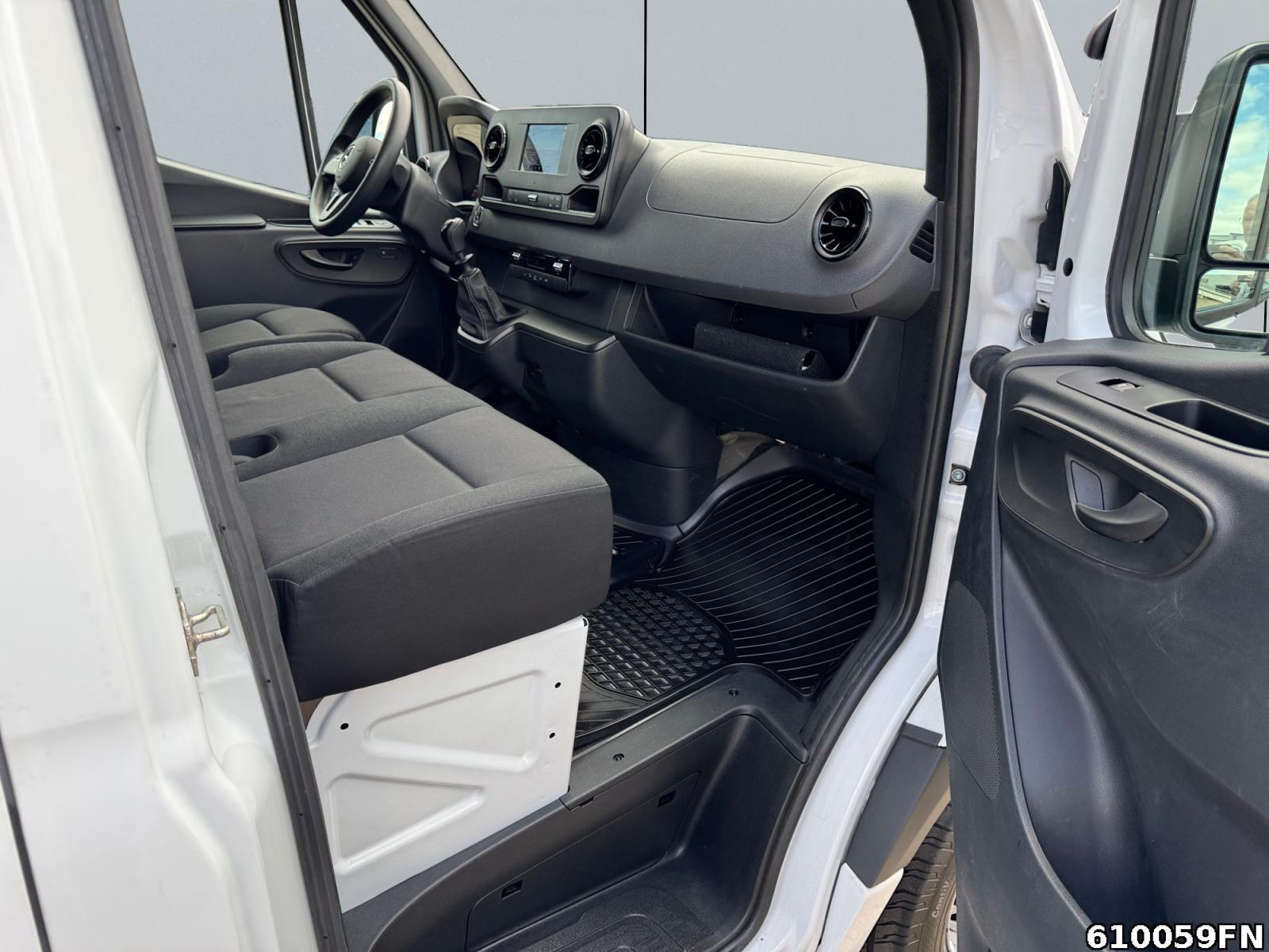 Fahrzeugabbildung Mercedes-Benz Sprinter 317 CDI Kasten Lang *MBUX*DAB*Kamera*