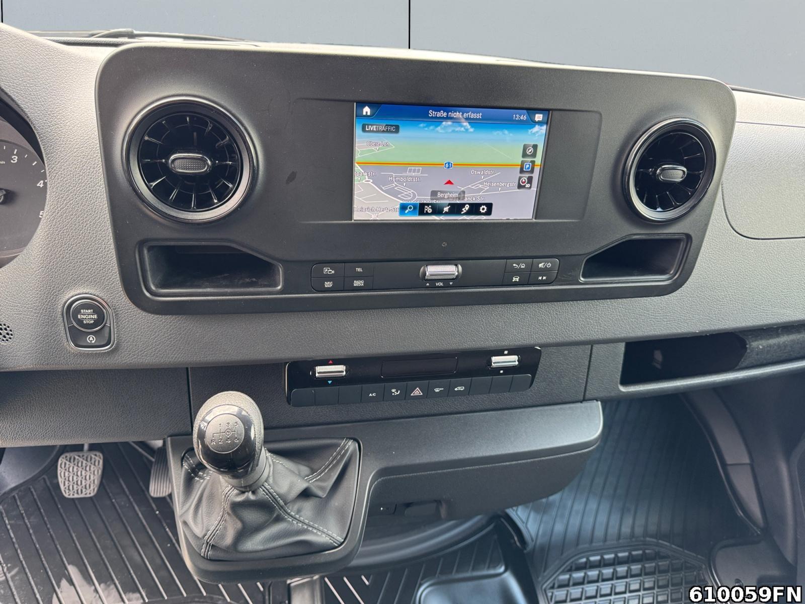 Fahrzeugabbildung Mercedes-Benz Sprinter 317 CDI Kasten Lang *MBUX*DAB*Kamera*