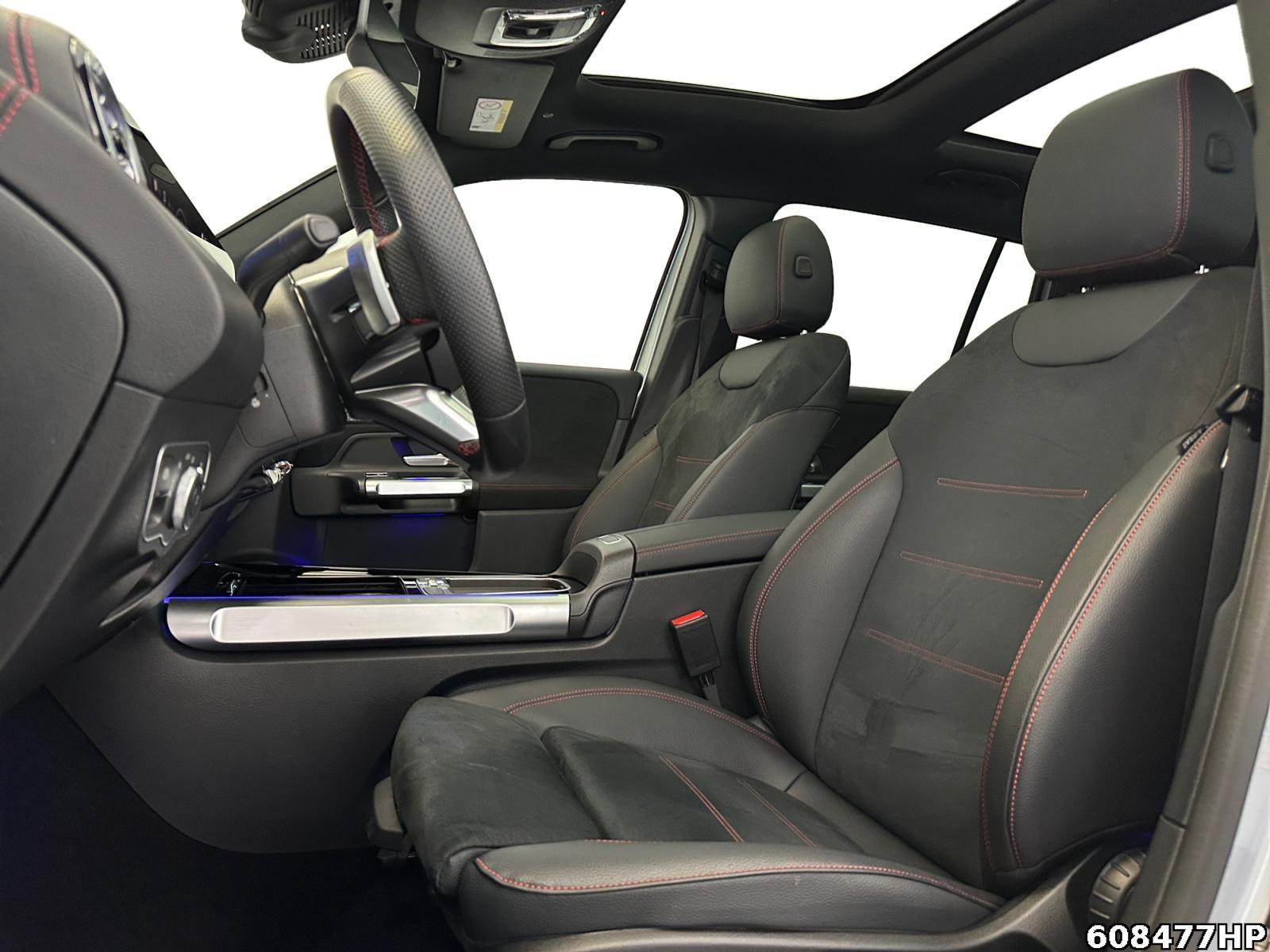 Fahrzeugabbildung Mercedes-Benz EQB 4M AMG DISTRONIC Night BURMESTER 7 Sitze