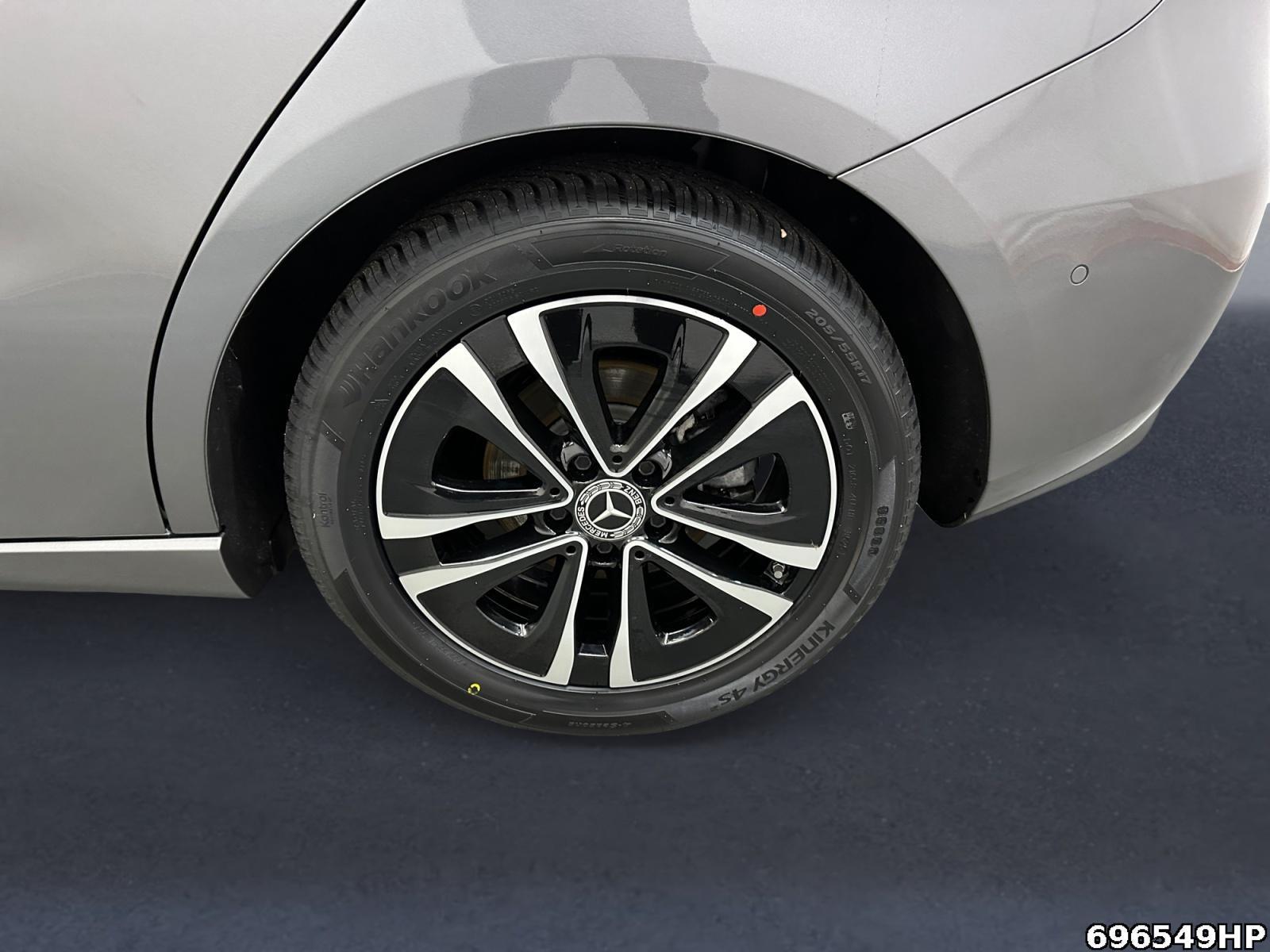 Fahrzeugabbildung Mercedes-Benz B 200 d Progressive Standhzg 360° BURMESTER AHK