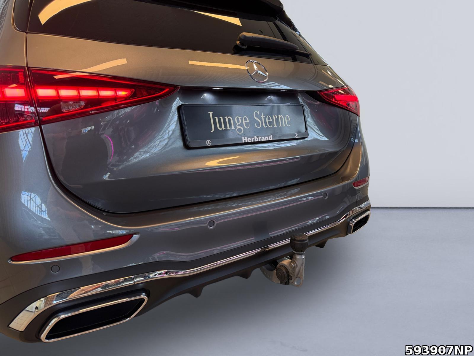 Fahrzeugabbildung Mercedes-Benz C 300 d T AMG AHK DIGITAL Distronic 360° Memory