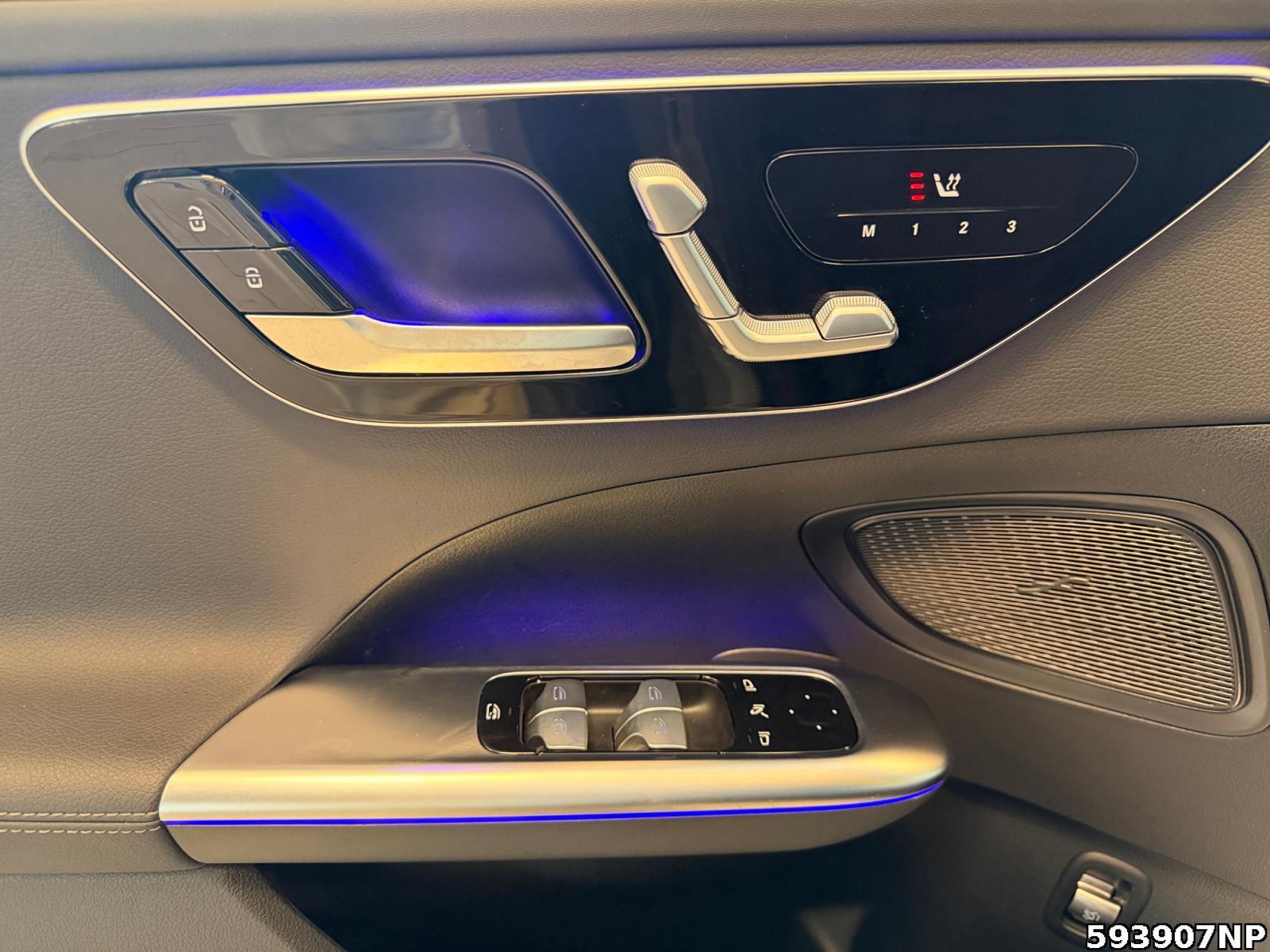 Fahrzeugabbildung Mercedes-Benz C 300 d T AMG AHK DIGITAL Distronic 360° Memory