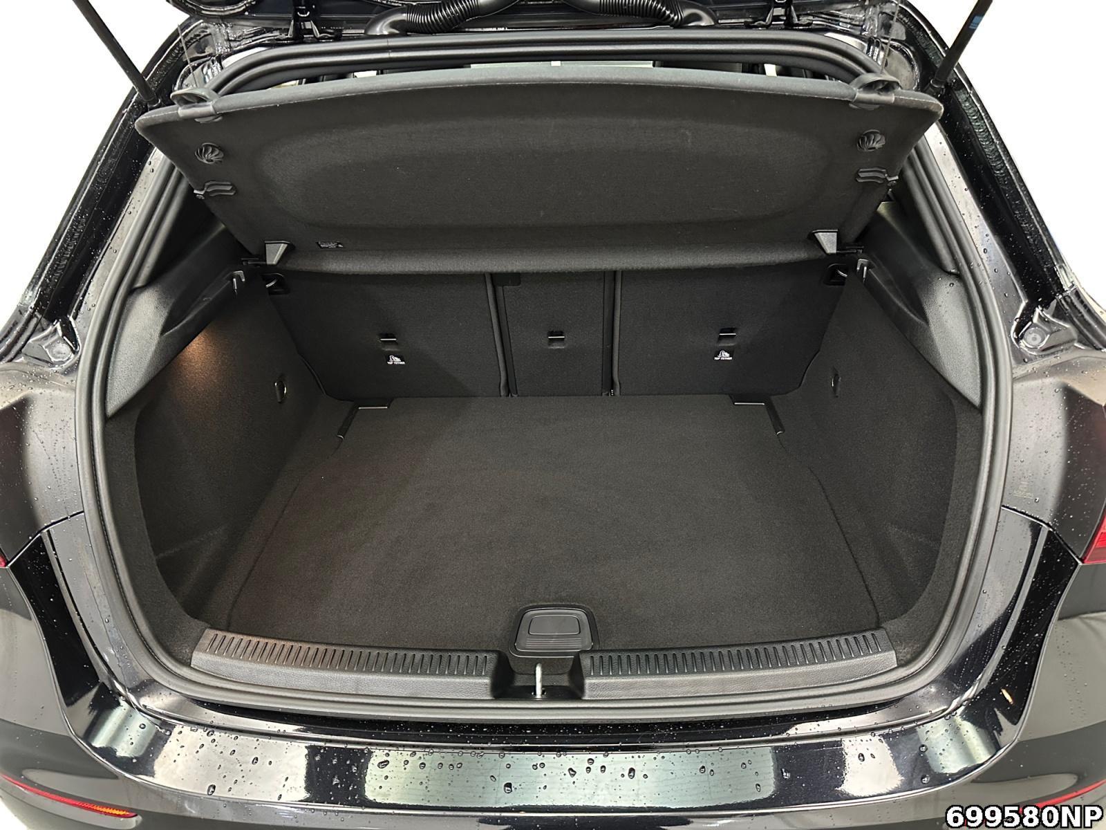 Fahrzeugabbildung Mercedes-Benz A 180 Progressive CarPlay DAB Business-Paket