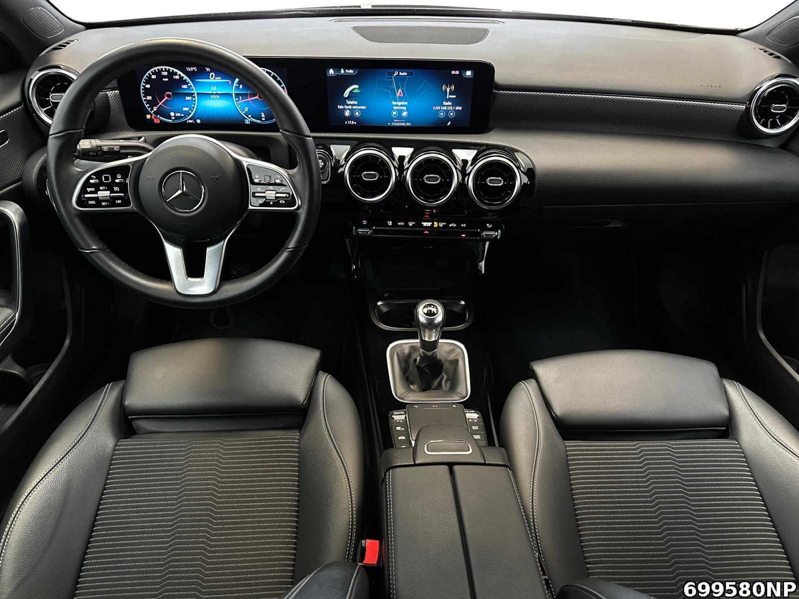 Fahrzeugabbildung Mercedes-Benz A 180 Progressive CarPlay DAB Business-Paket