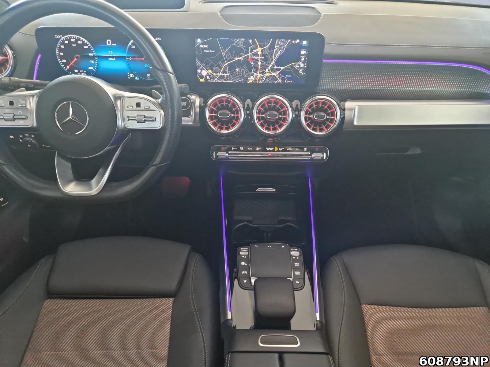 Fahrzeugabbildung Mercedes-Benz EQB 4M Electric Art 7-Sitzer Pano Head-Up