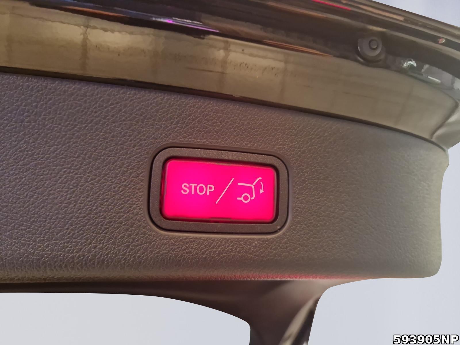 Fahrzeugabbildung Mercedes-Benz GLC 300 d 4M AMG AHK Distronic Memory Carplay