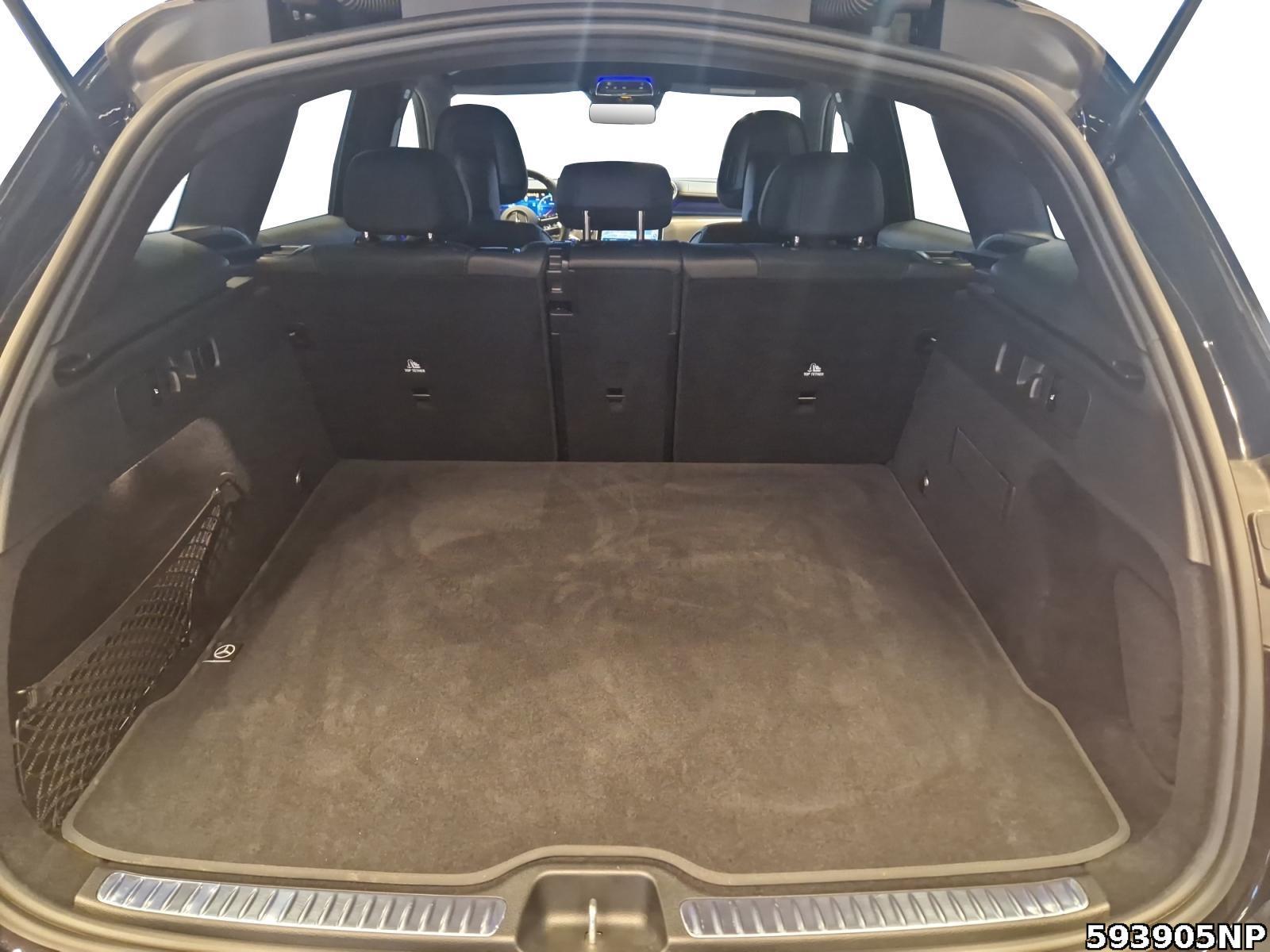 Fahrzeugabbildung Mercedes-Benz GLC 300 d 4M AMG AHK Distronic Memory Carplay