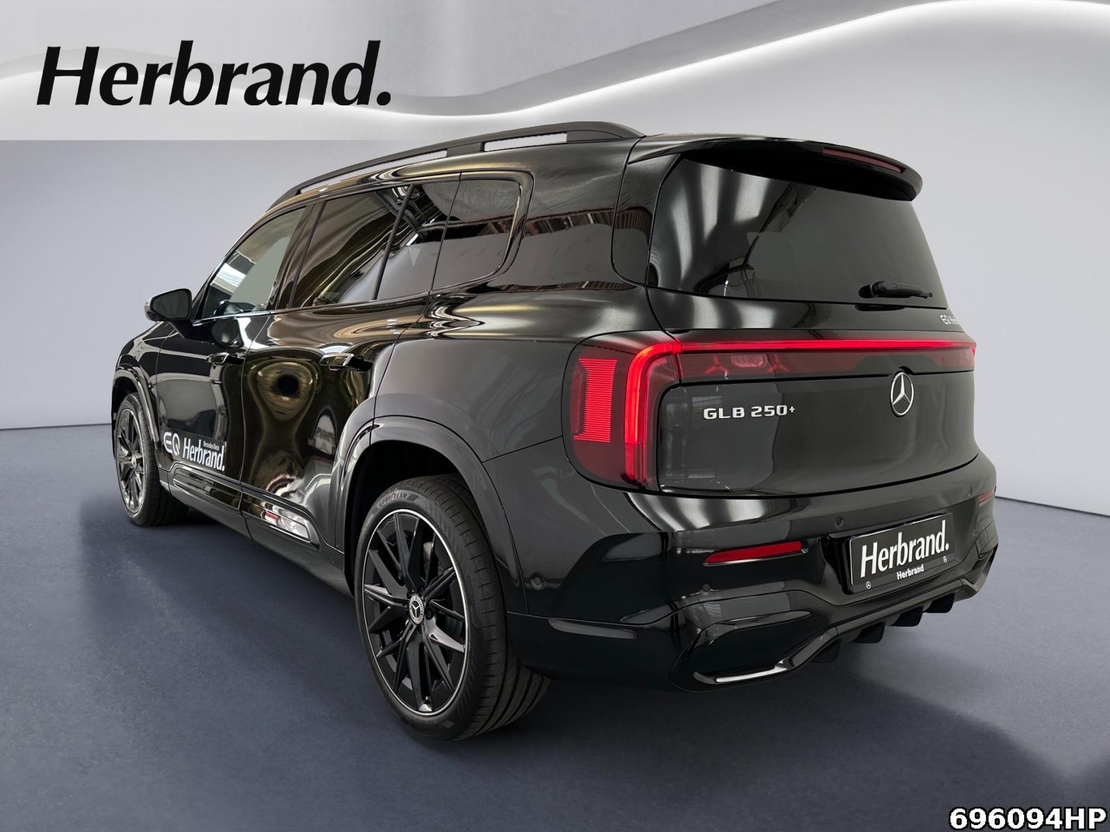 Fahrzeugabbildung Mercedes-Benz GLB 250 +AMG+BURMESTER+MULTIBEAM+PANO+NIGHT