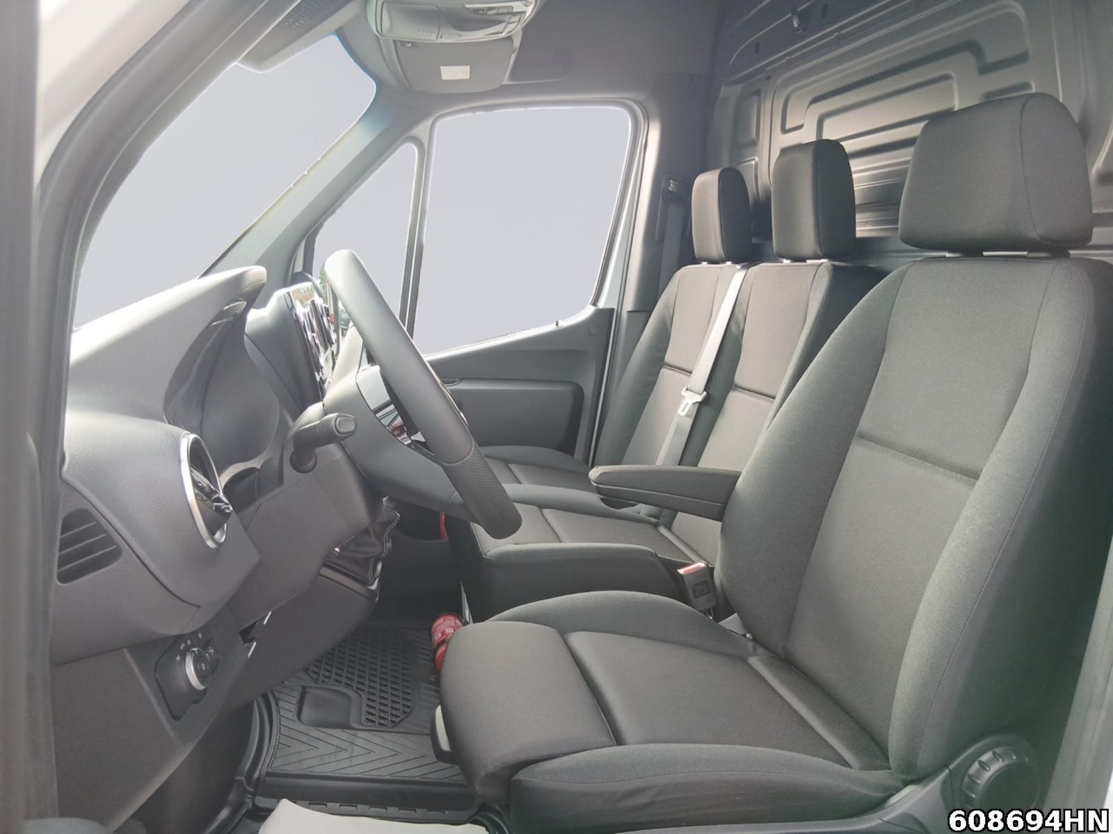 Fahrzeugabbildung Mercedes-Benz Sprinter 315 Pro L3H2 Tempo*Kamera*MBUX*Klima