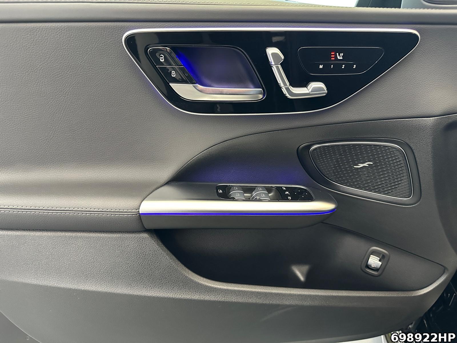 Fahrzeugabbildung Mercedes-Benz C 300 d AMG Night Distronic Memory Digital 360°