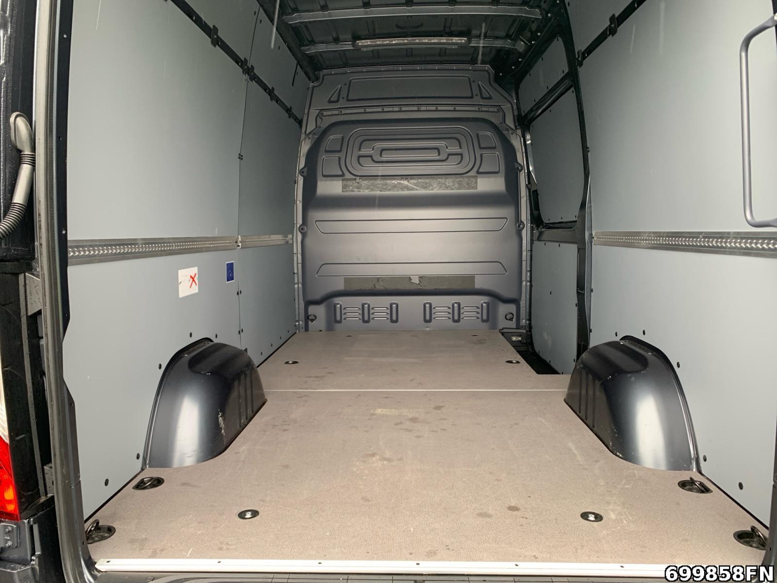 Fahrzeugabbildung Mercedes-Benz Sprinter 319 CDI Kasten SELECT Hochdach Standard