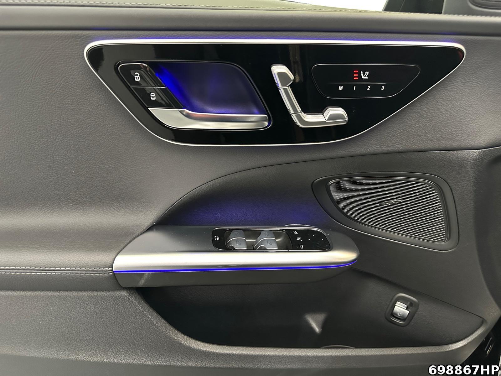 Fahrzeugabbildung Mercedes-Benz C 220 d T AMG Night Pano AHK CarPlay Memory