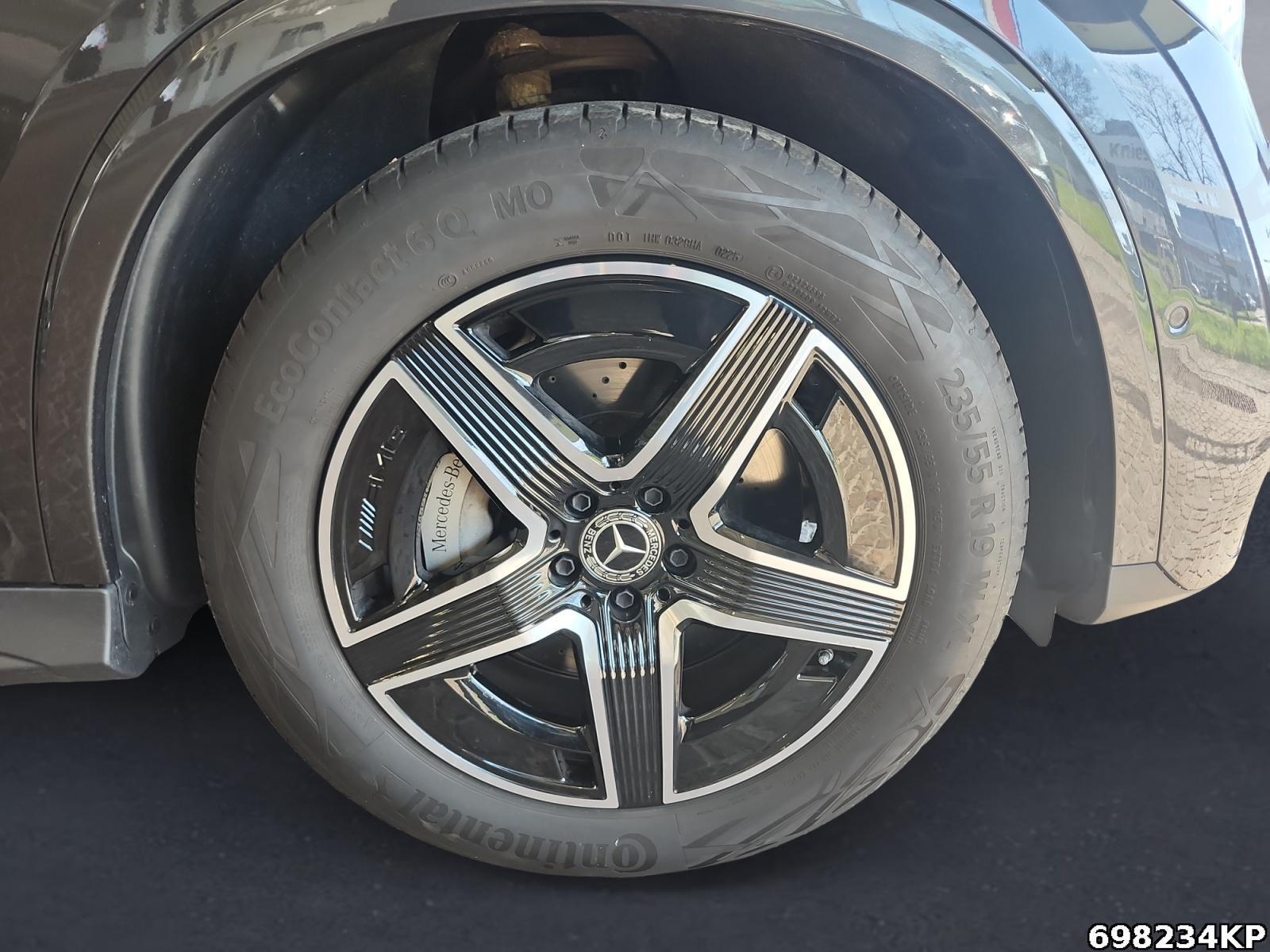 Fahrzeugabbildung Mercedes-Benz GLC 300 d 4M AMG AHK 360° DigitalLight CarP