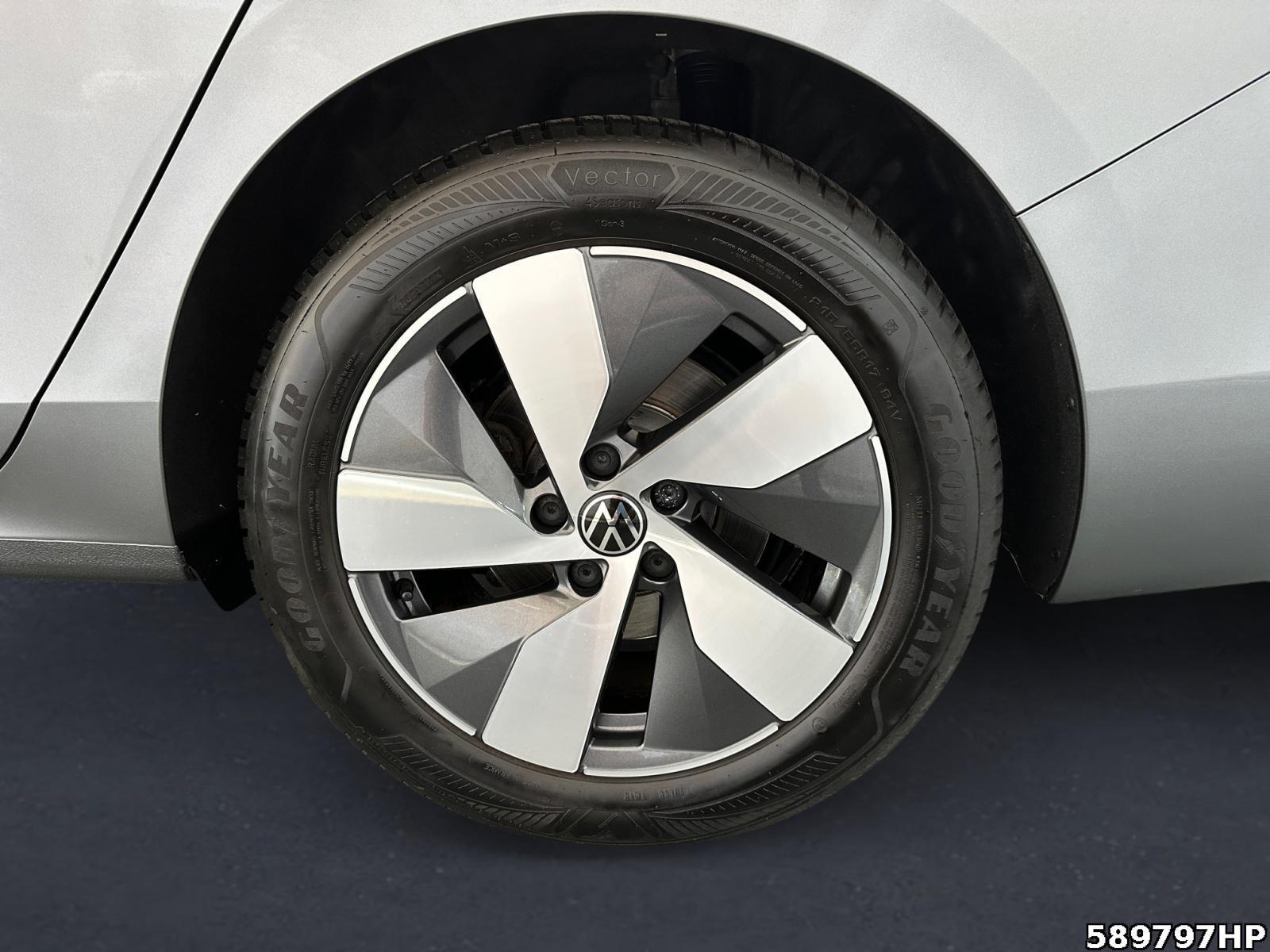 Fahrzeugabbildung Volkswagen Passat eTSI AHK, Business Paket, LED