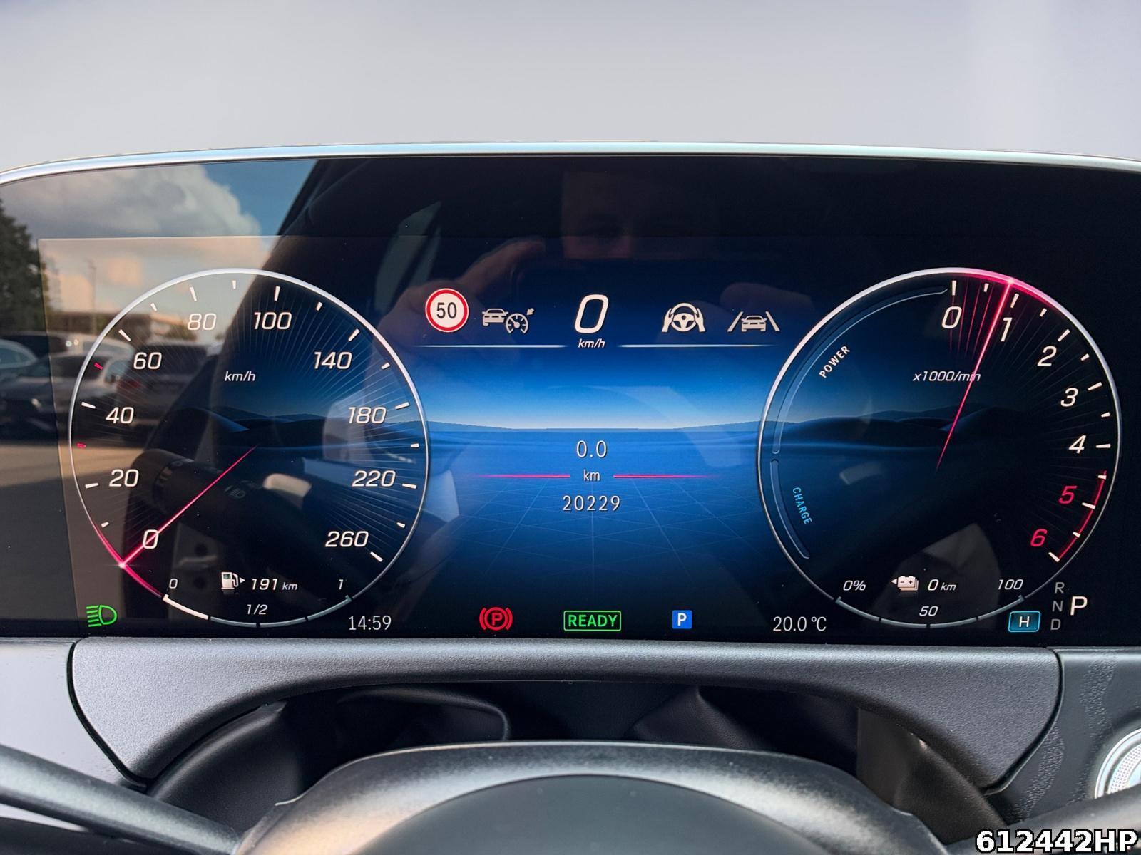 Fahrzeugabbildung Mercedes-Benz E 300 T AMG Pano AHK Digital Light Distronic.