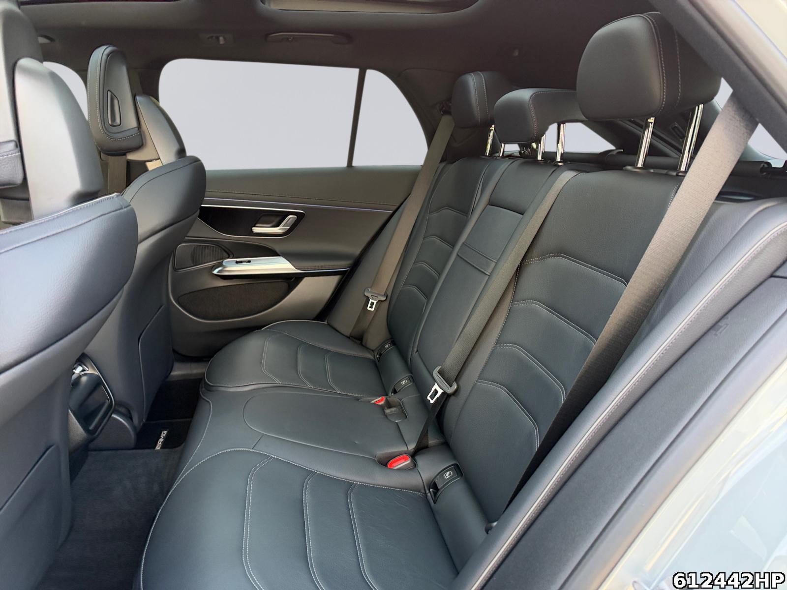 Fahrzeugabbildung Mercedes-Benz E 300 T AMG Pano AHK Digital Light Distronic.