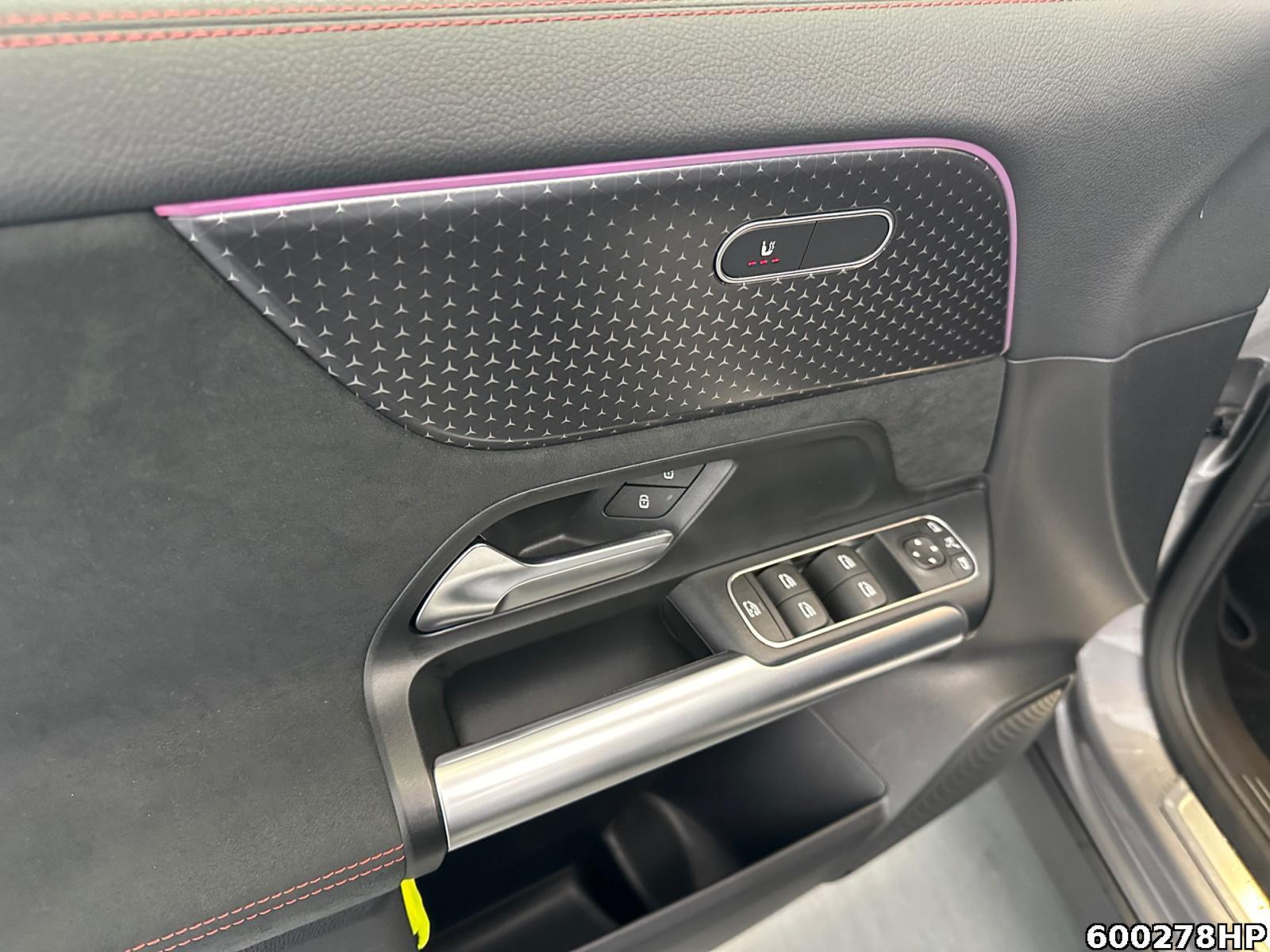 Fahrzeugabbildung Mercedes-Benz EQA AMG AHK LED 360° Kamera CarPlay Totw.
