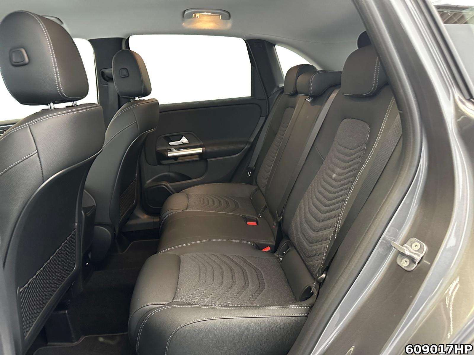 Fahrzeugabbildung Mercedes-Benz B 200 Progressive AHK Night Kamera Lenkradhzg.