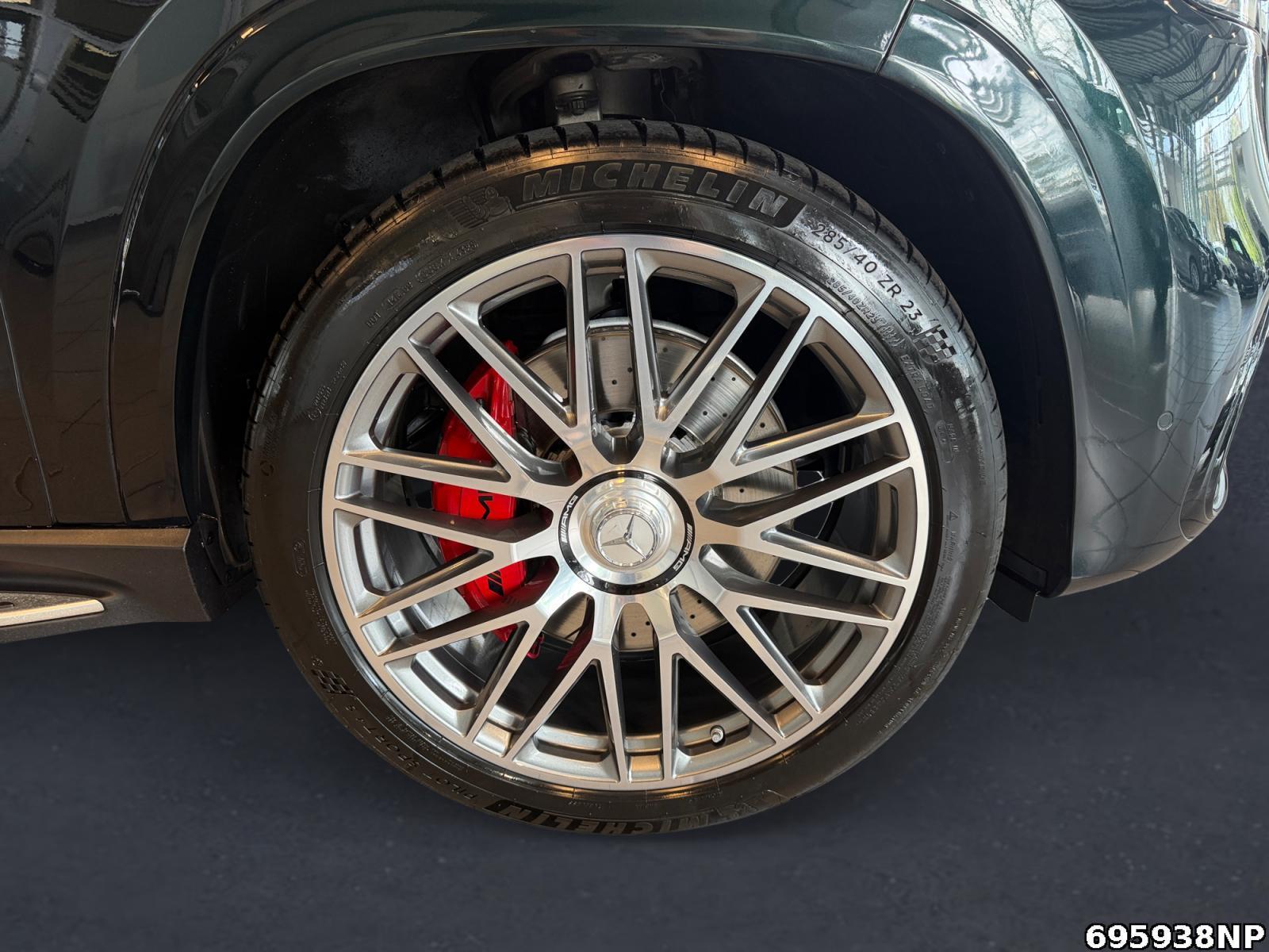 Fahrzeugabbildung Mercedes-Benz GLS 63 4M+ Burmester Head-up Pano Standheizung