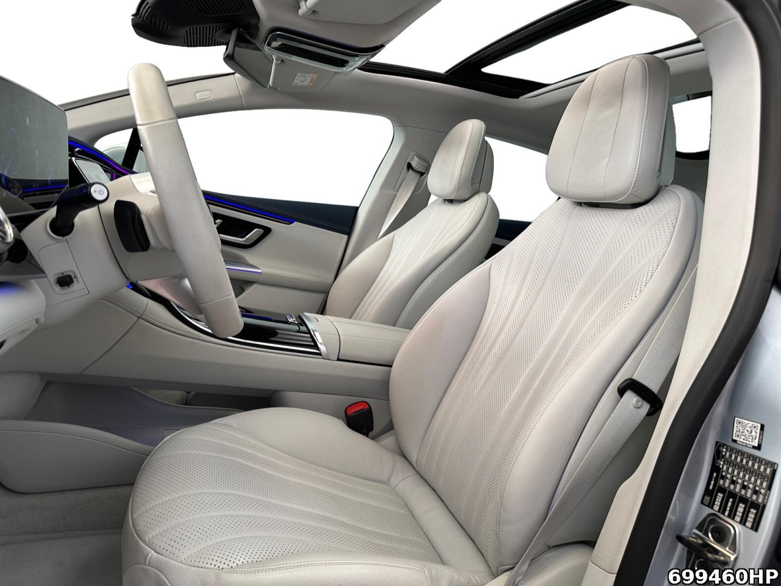 Fahrzeugabbildung Mercedes-Benz EQE 4M Electric Art AIRMATIC DIGITAL LIGHT