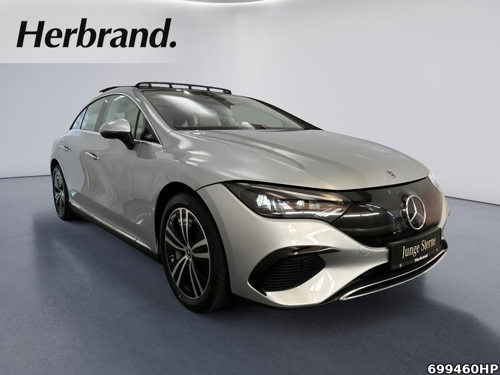 Fahrzeugabbildung Mercedes-Benz EQE 4M Electric Art AIRMATIC DIGITAL LIGHT