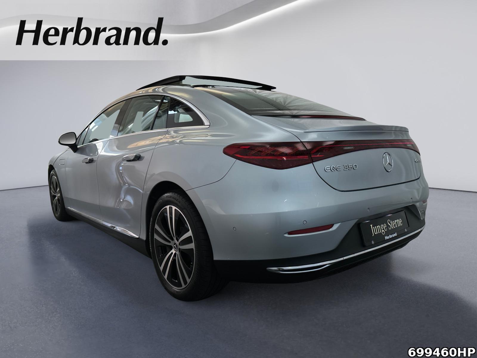 Fahrzeugabbildung Mercedes-Benz EQE 4M Electric Art AIRMATIC DIGITAL LIGHT