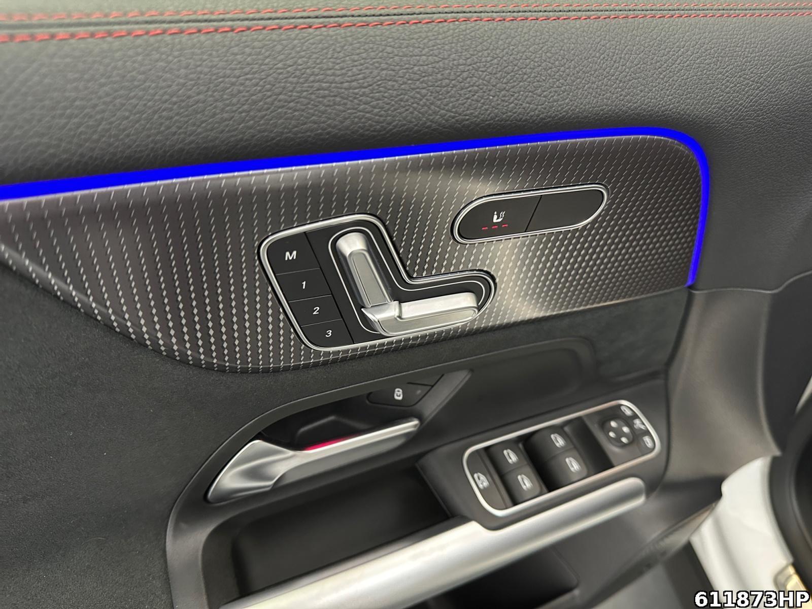 Fahrzeugabbildung Mercedes-Benz EQA 4M AMG Memory 360° Kam. Head-up Keyless