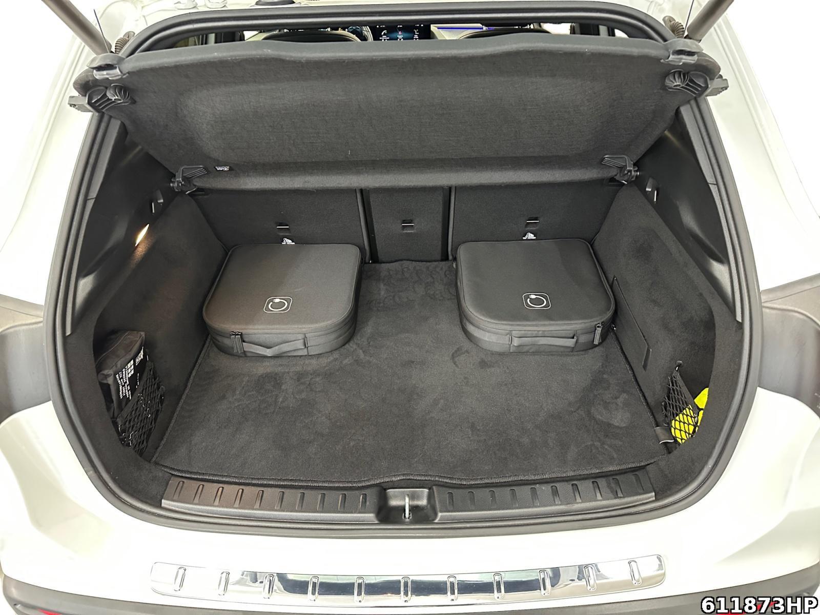 Fahrzeugabbildung Mercedes-Benz EQA 4M AMG Memory 360° Kam. Head-up Keyless