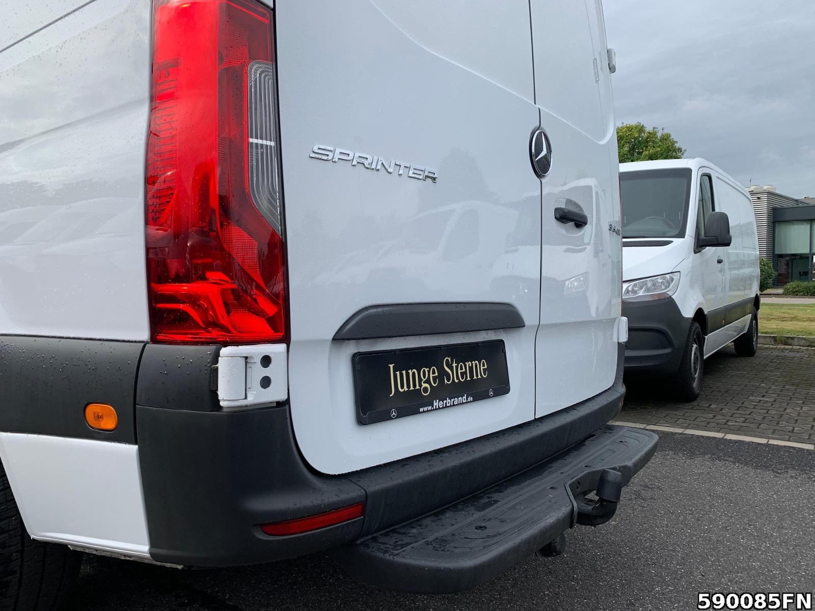 Fahrzeugabbildung Mercedes-Benz Sprinter 315 L2H2 **KLIMA**AHK**KAMERA**DAB**