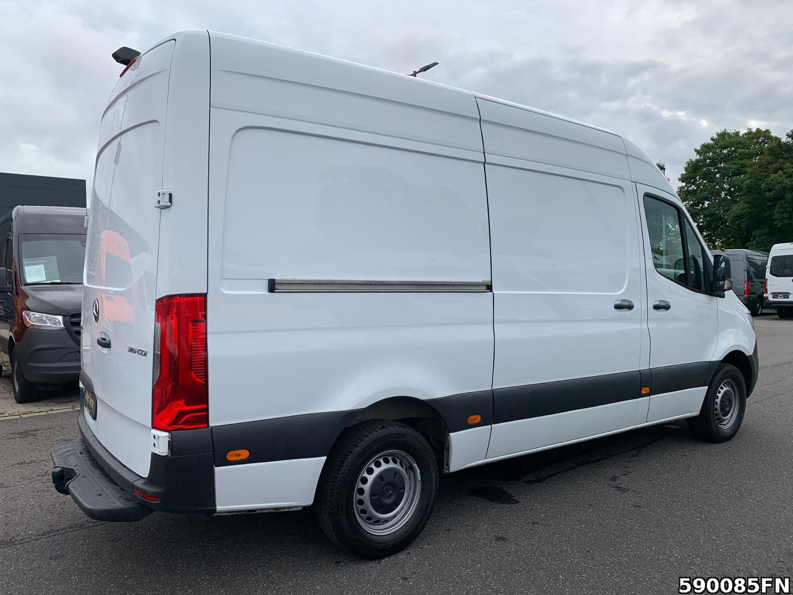 Fahrzeugabbildung Mercedes-Benz Sprinter 315 L2H2 **KLIMA**AHK**KAMERA**DAB**