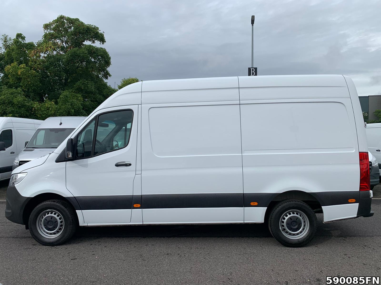 Fahrzeugabbildung Mercedes-Benz Sprinter 315 L2H2 **KLIMA**AHK**KAMERA**DAB**