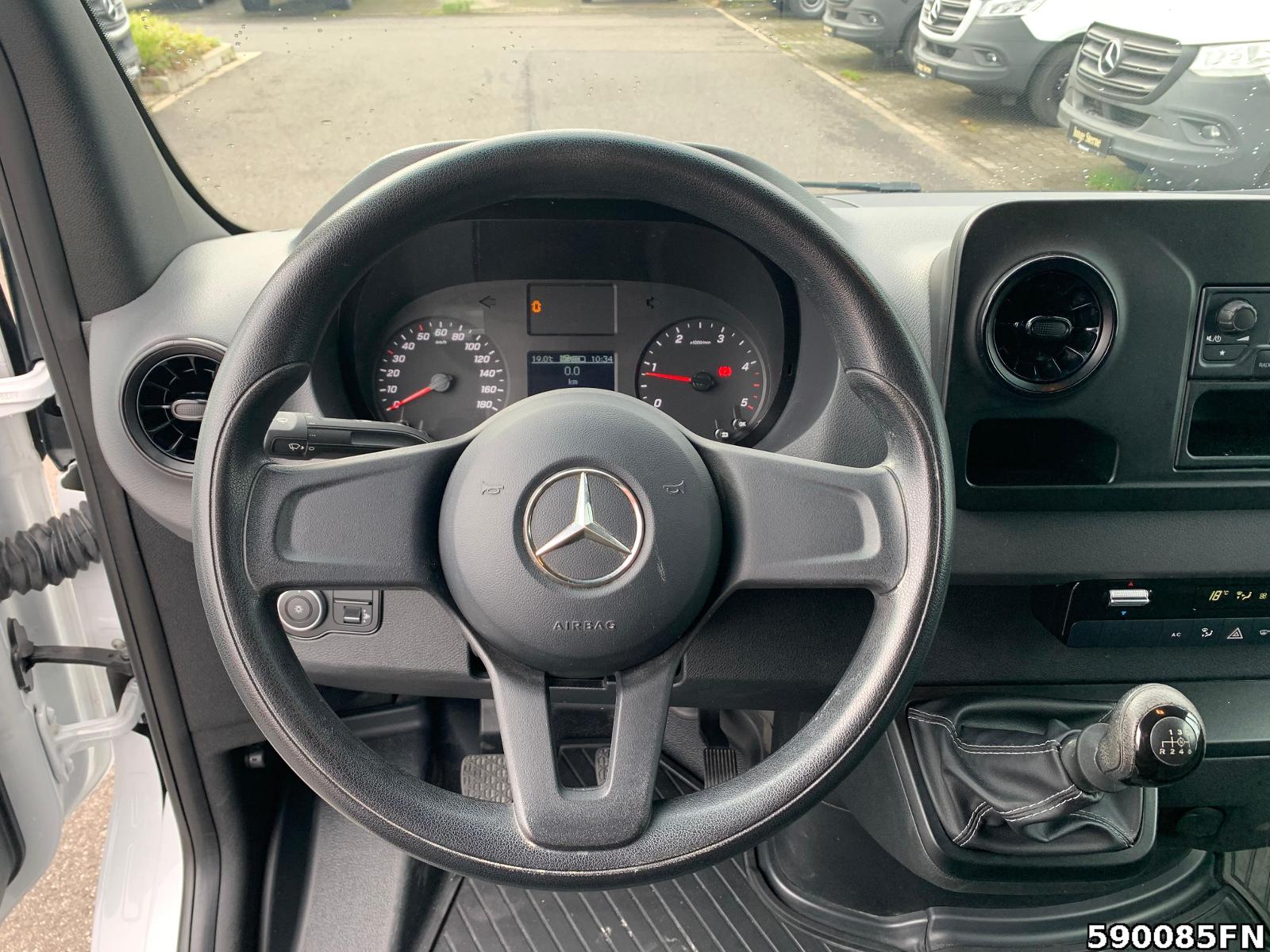Fahrzeugabbildung Mercedes-Benz Sprinter 315 L2H2 **KLIMA**AHK**KAMERA**DAB**