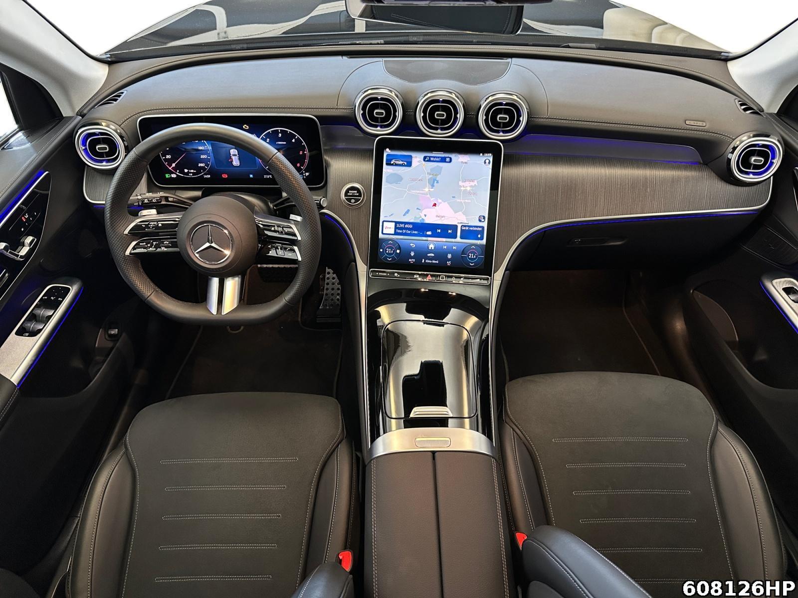 Fahrzeugabbildung Mercedes-Benz GLC 300 AMG Pano AHK Memory Kamera CarPlay 19