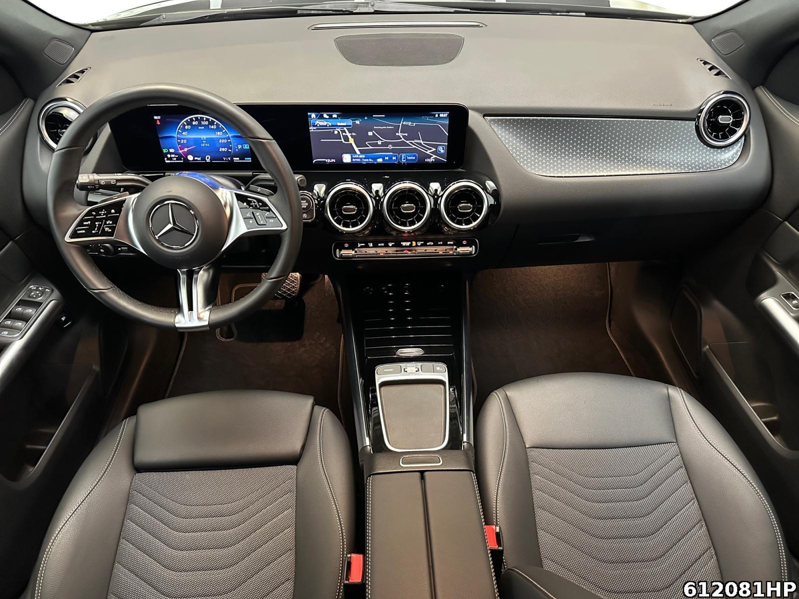Fahrzeugabbildung Mercedes-Benz GLA 200 Progressive DISTRONIC AHK Rückfahrkamera