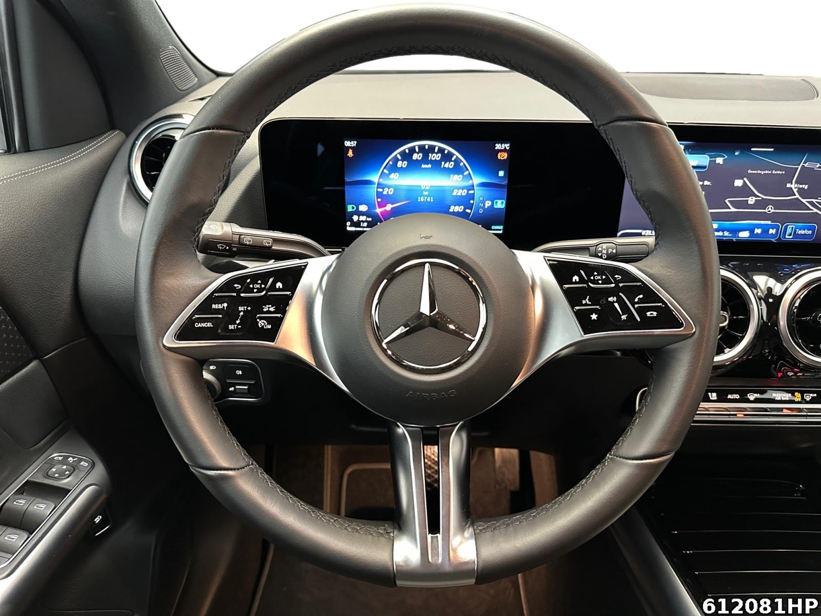 Fahrzeugabbildung Mercedes-Benz GLA 200 Progressive DISTRONIC AHK Rückfahrkamera