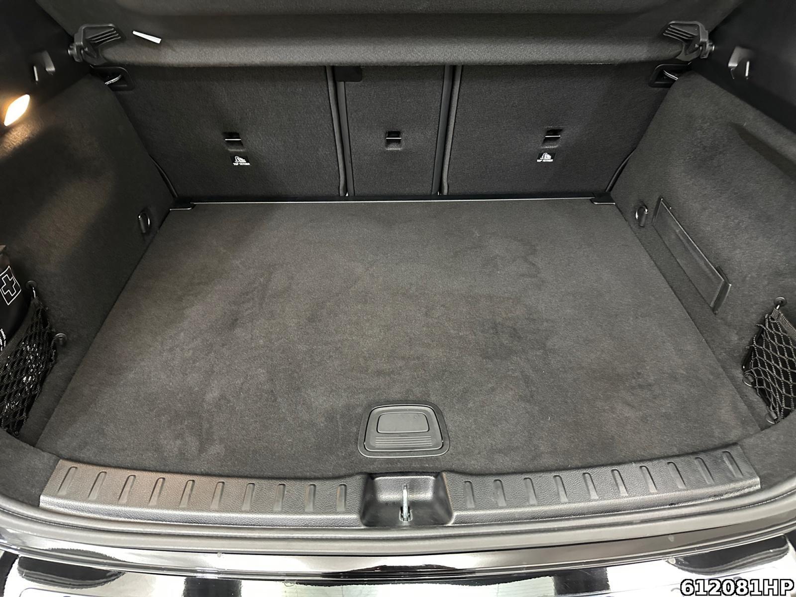 Fahrzeugabbildung Mercedes-Benz GLA 200 Progressive DISTRONIC AHK Rückfahrkamera