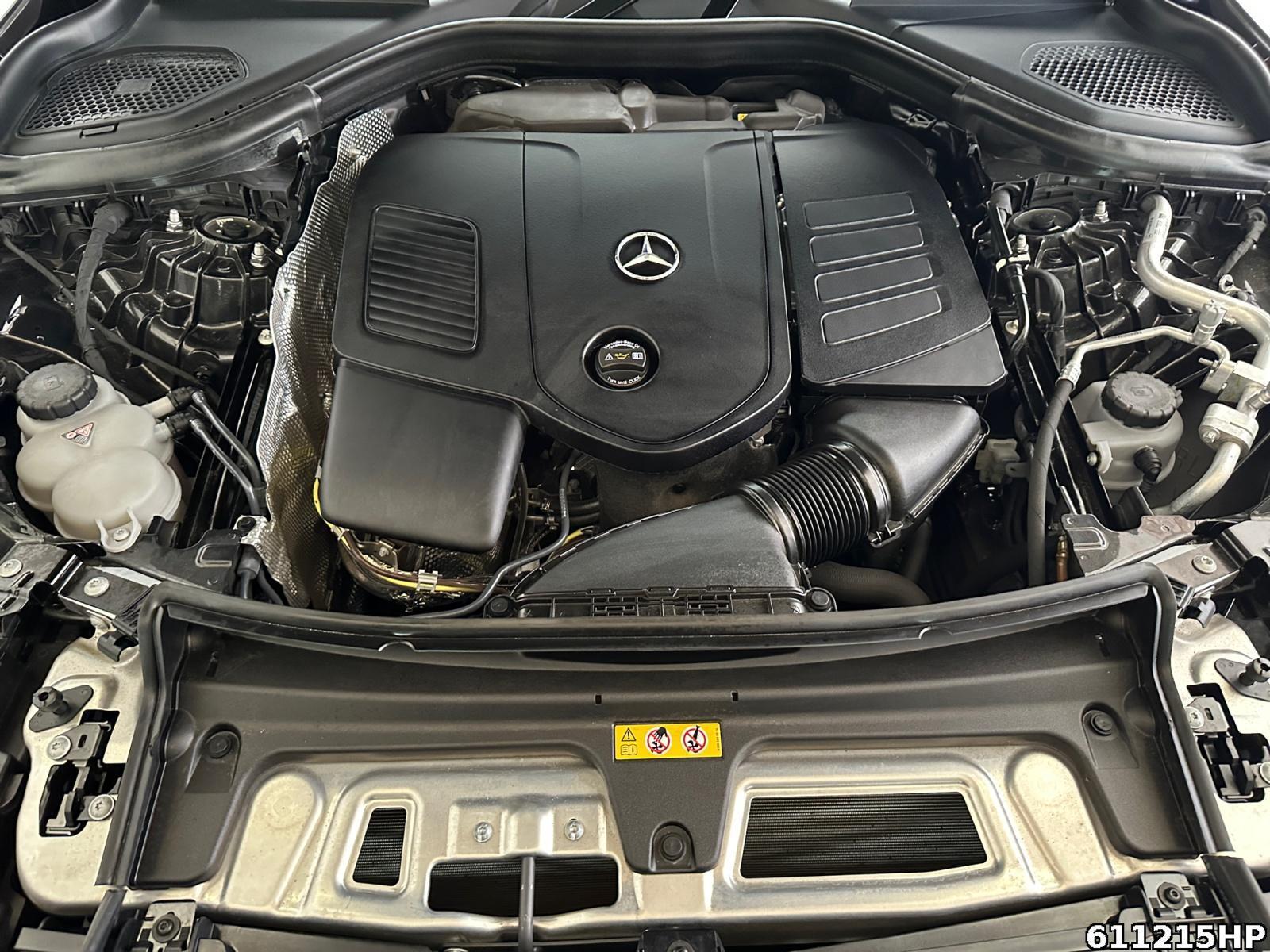 Fahrzeugabbildung Mercedes-Benz GLC 300 4M AMG Pano AHK Night Memory Standheiz.