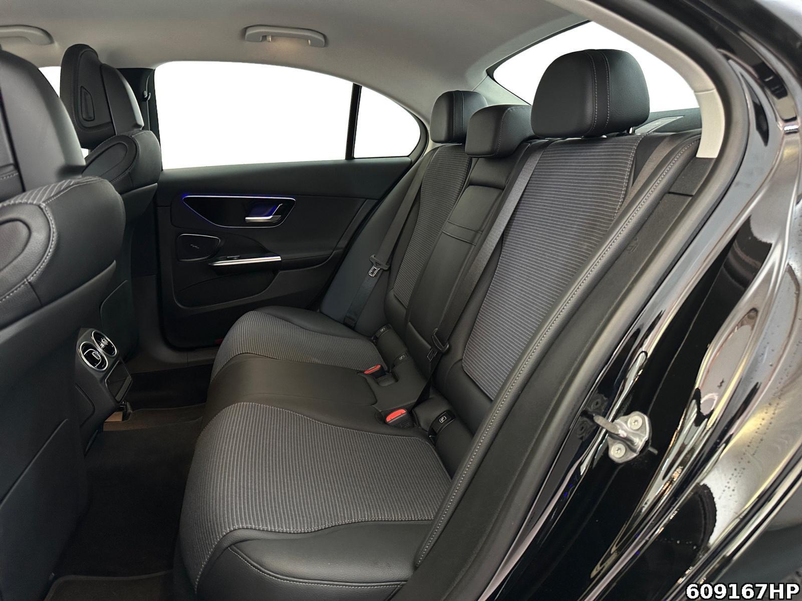 Fahrzeugabbildung Mercedes-Benz C 220 Avantgarde DIGITAL LIGHT Multikontursitze