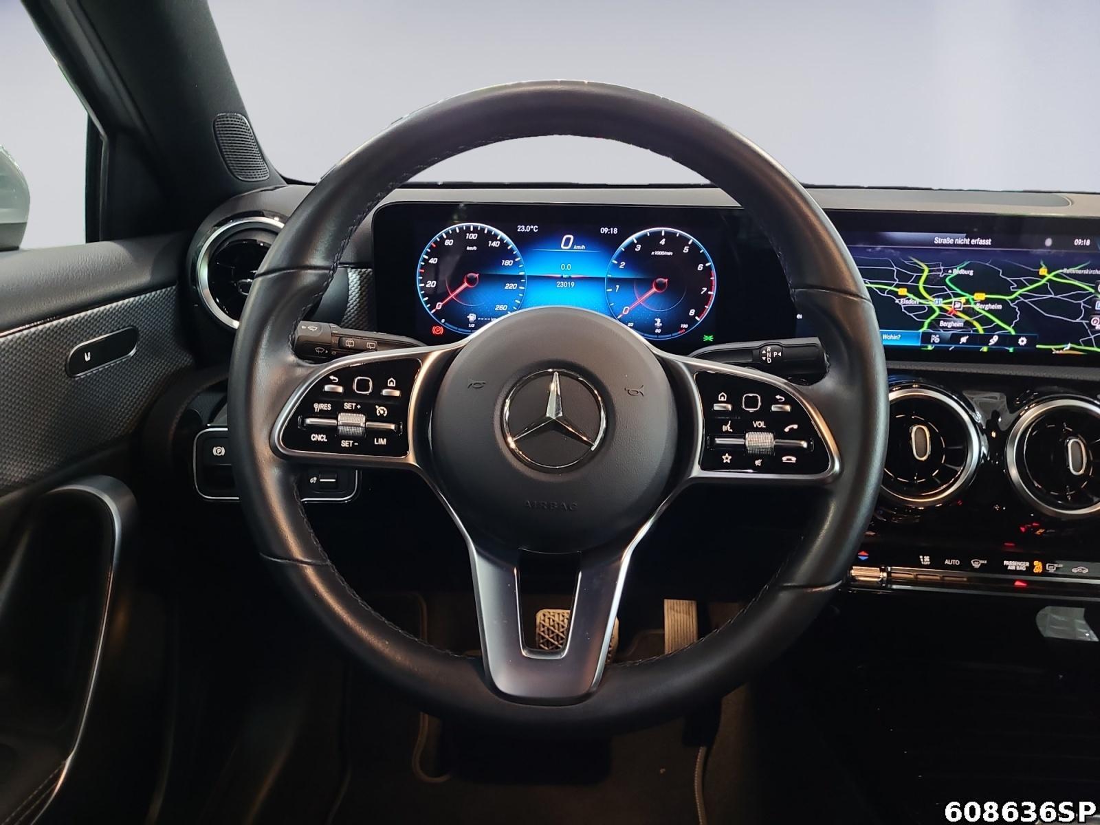 Fahrzeugabbildung Mercedes-Benz A 180 Progressive LED SPUR DAB